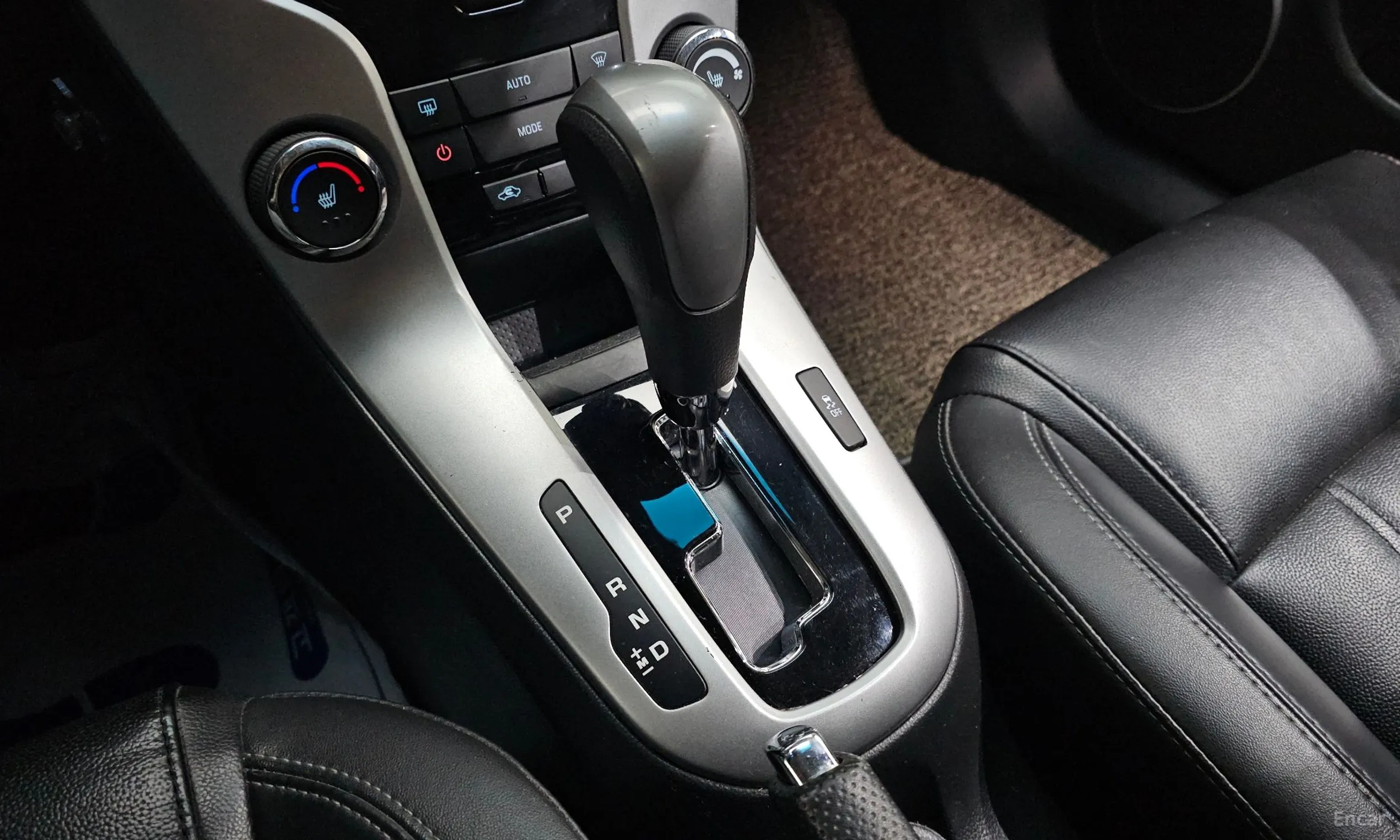 Chevrolet (GM Daewoo) Cruze превью 9