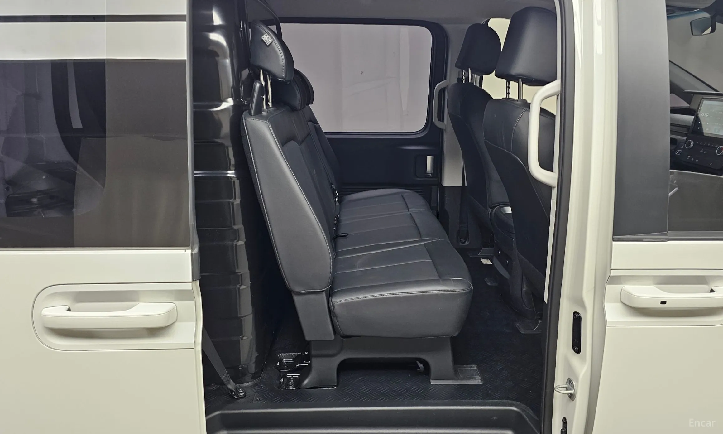Hyundai Staria превью 12