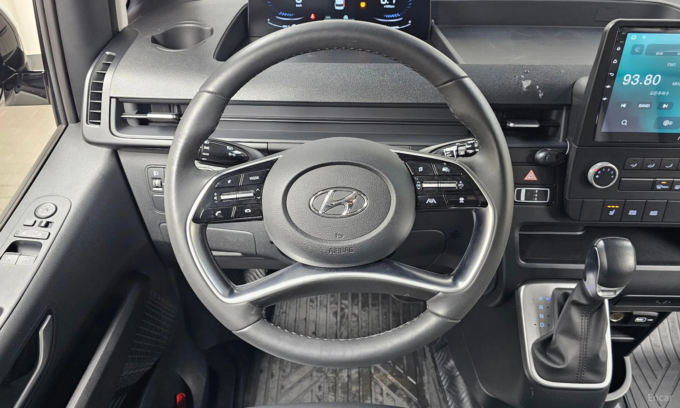 Hyundai Staria превью 13