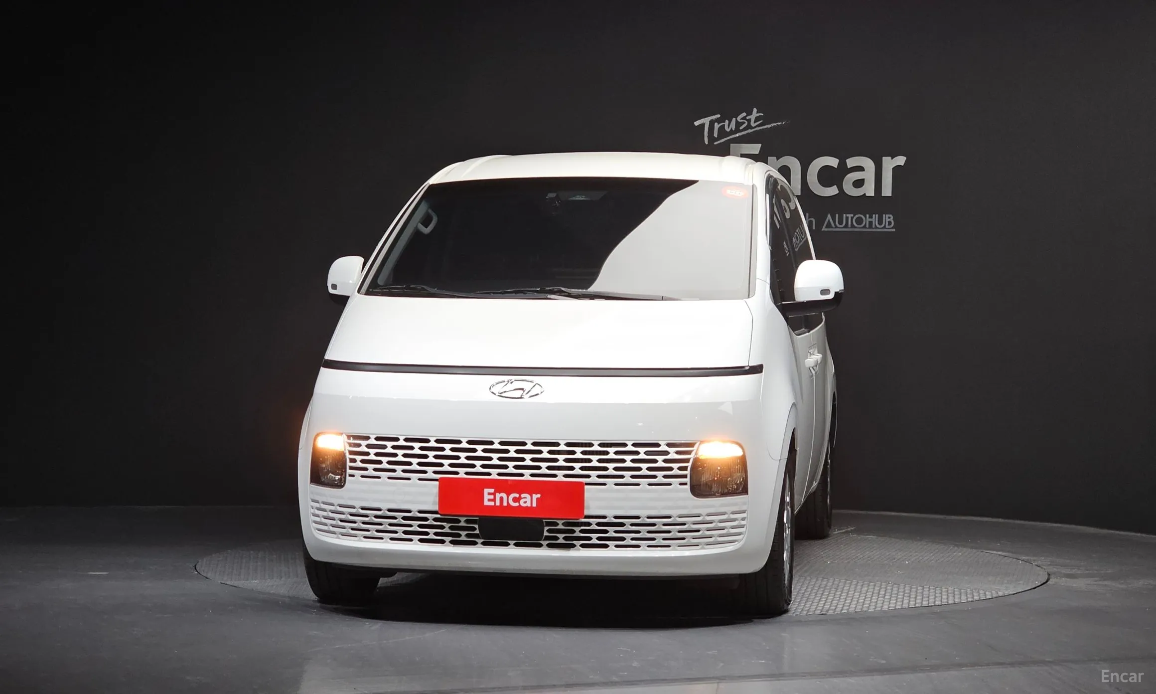 Hyundai Staria превью 3