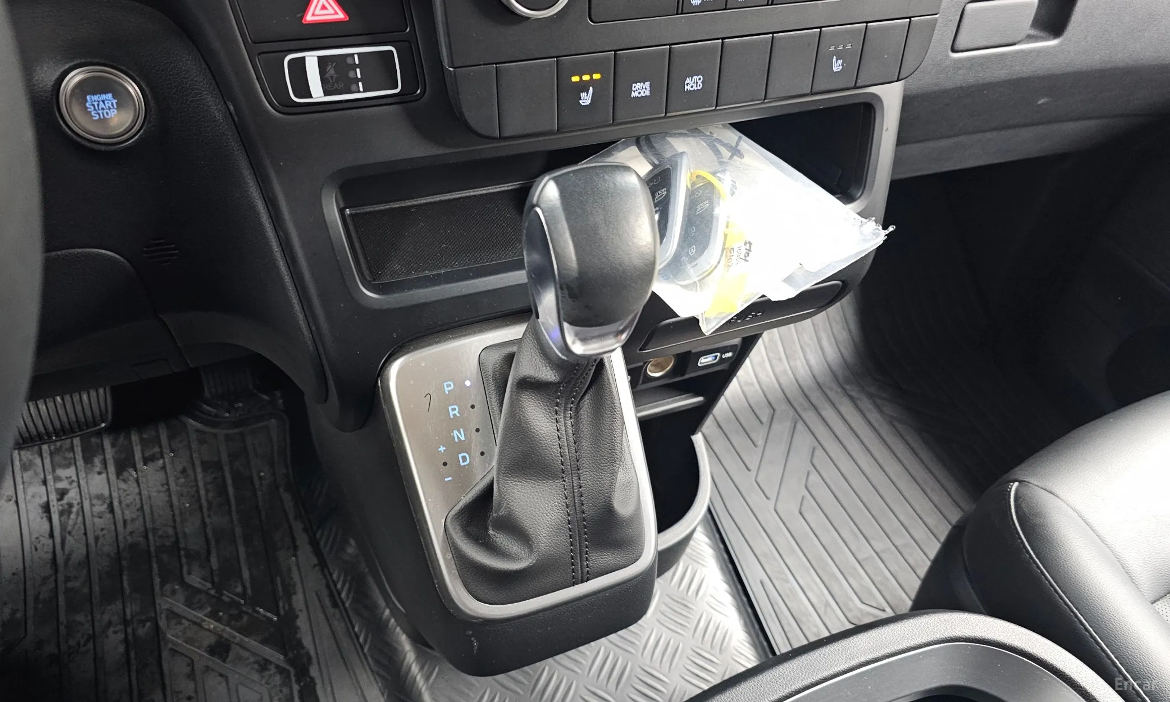 Hyundai Staria превью 9
