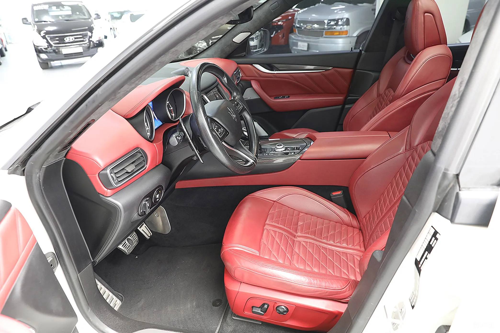 Maserati Levante превью 8