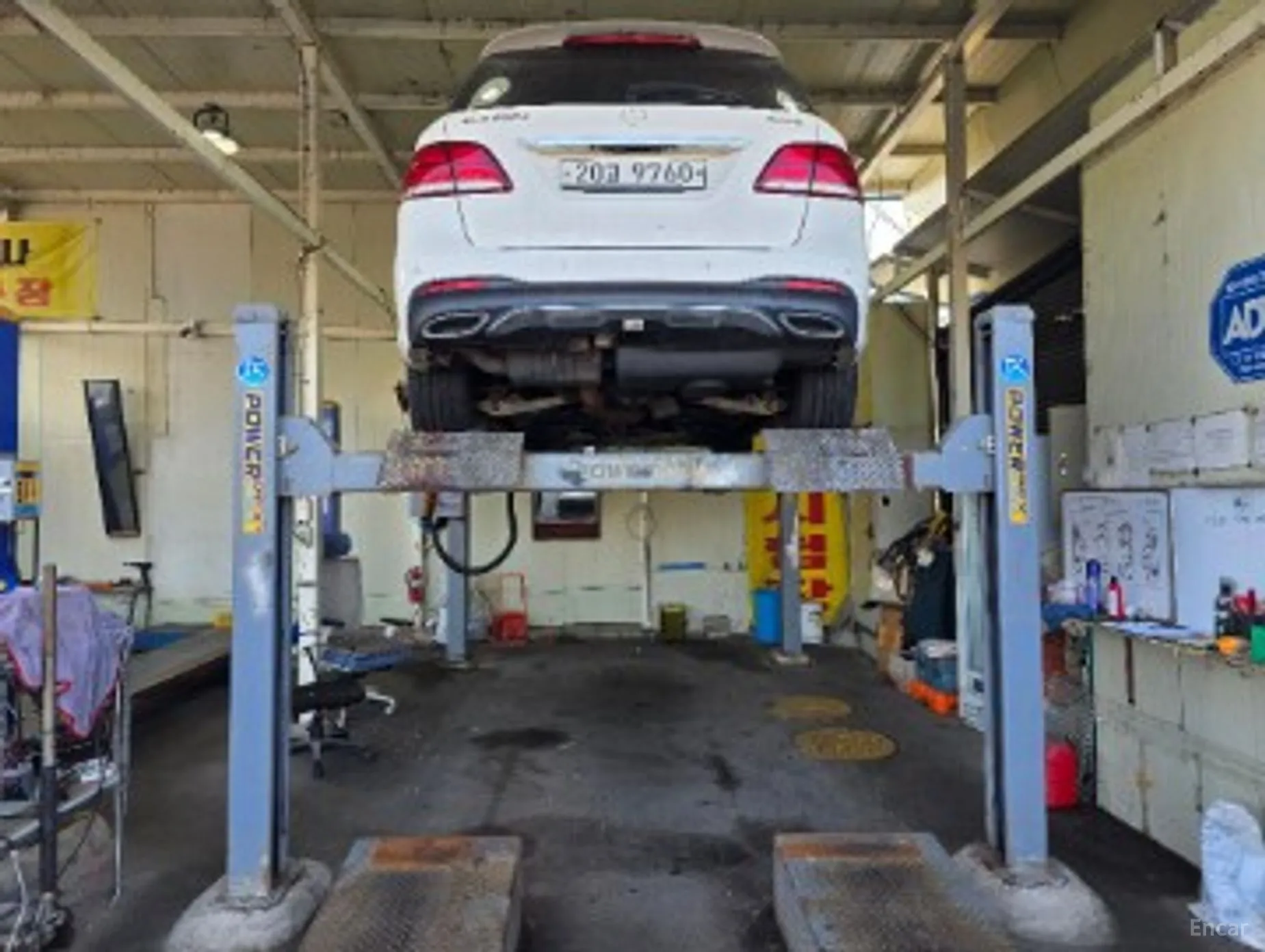 Mercedes Benz GLE-Class W166 2