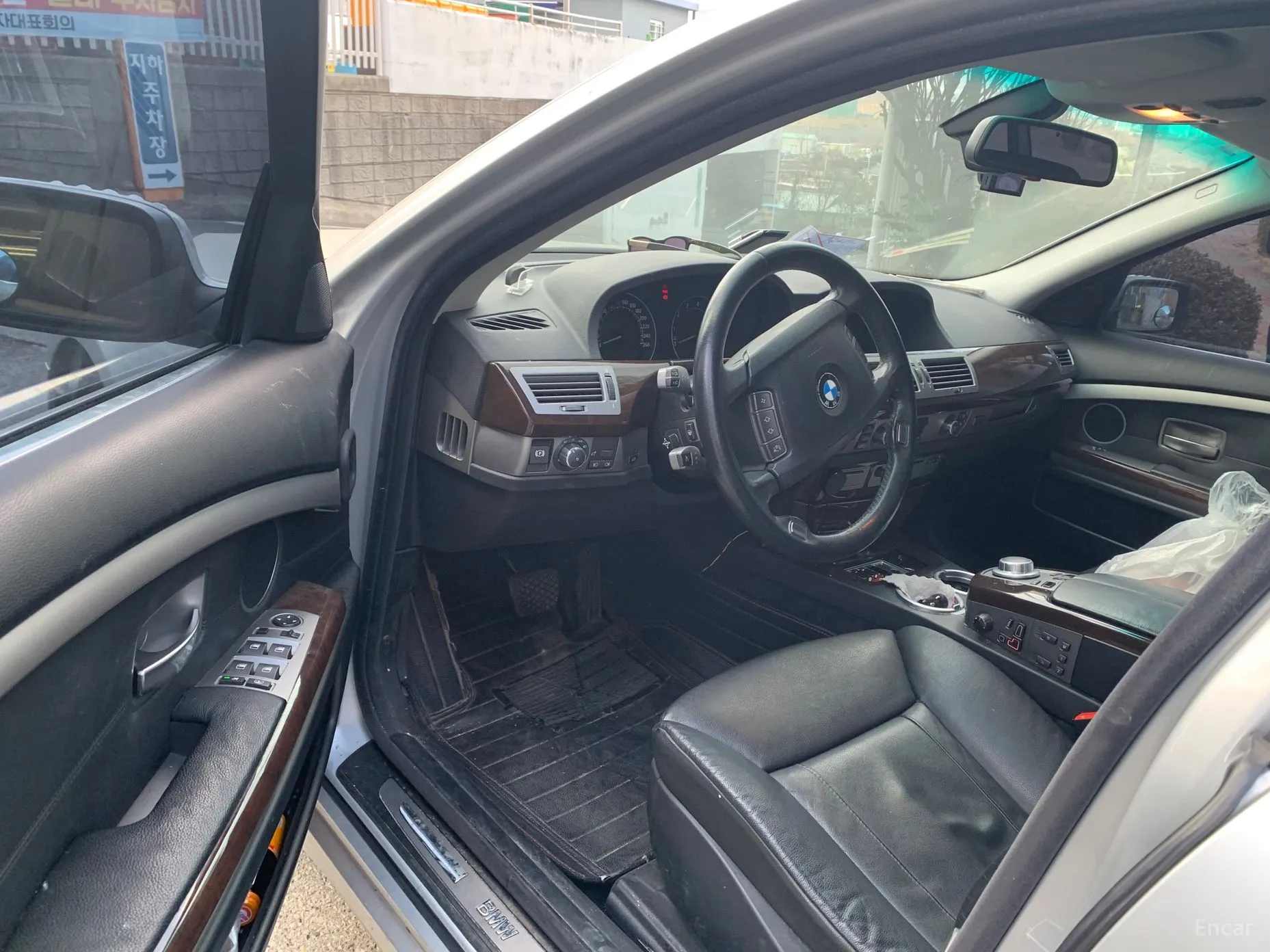 BMW 7 Series (E65) превью 7