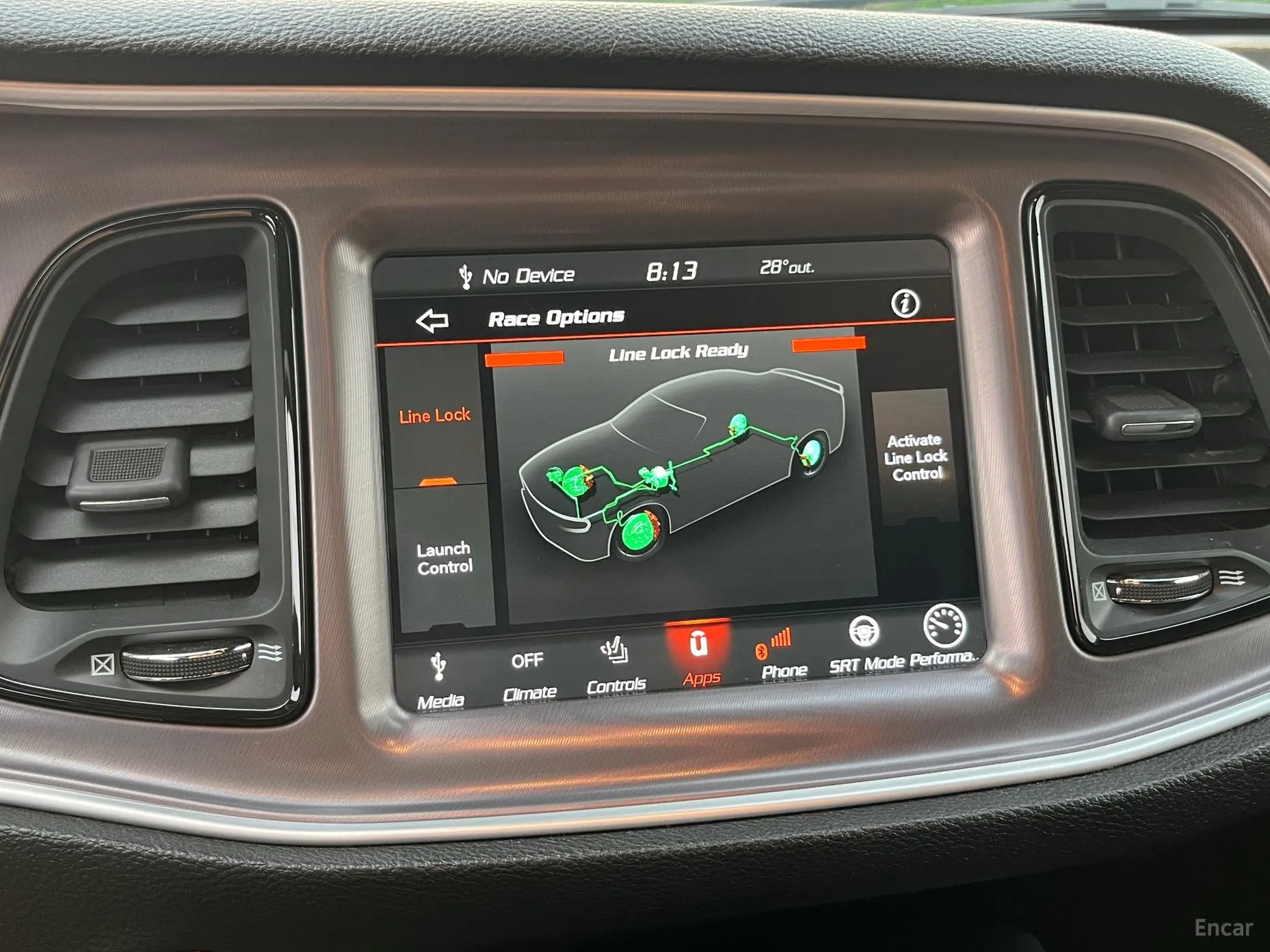 Dodge Challenger превью 13