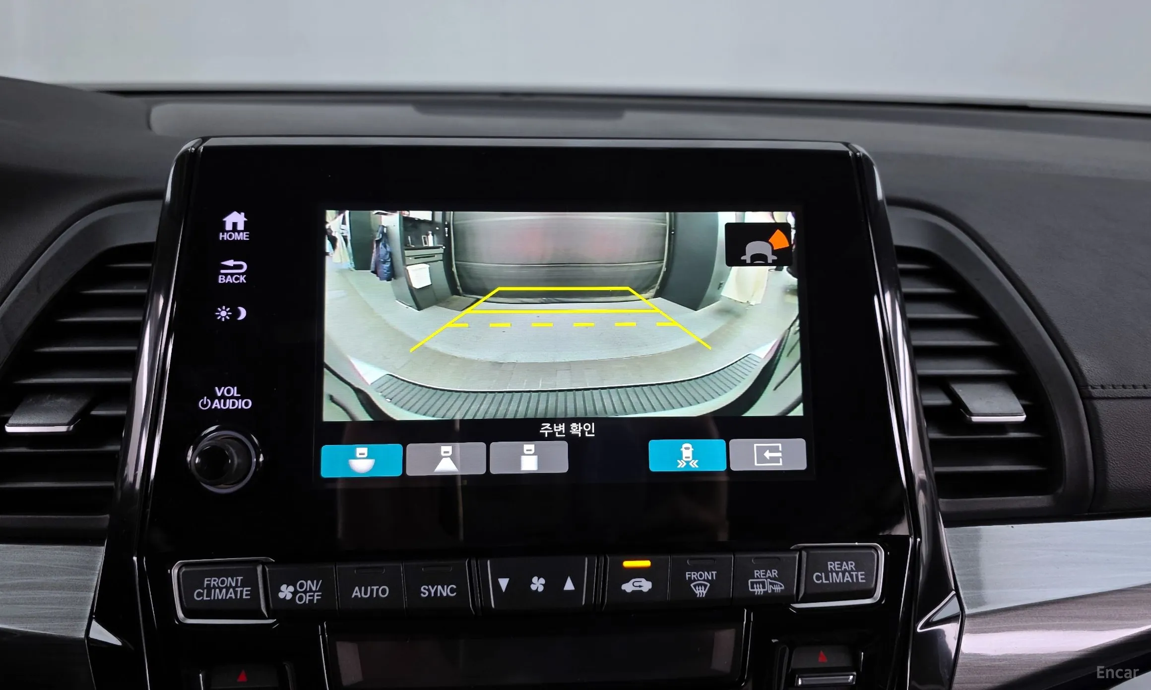 Honda Odyssey превью 15