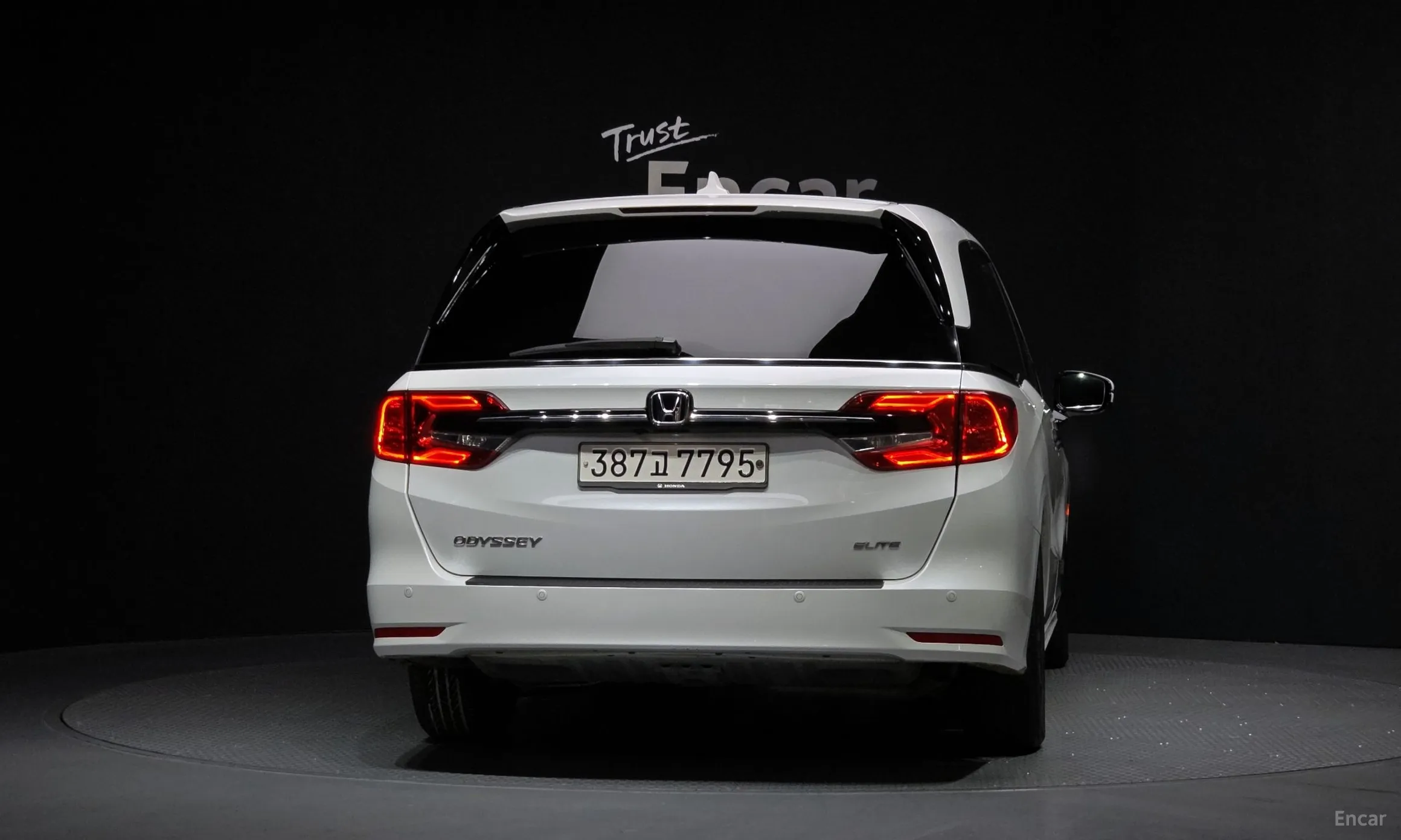 Honda Odyssey превью 4