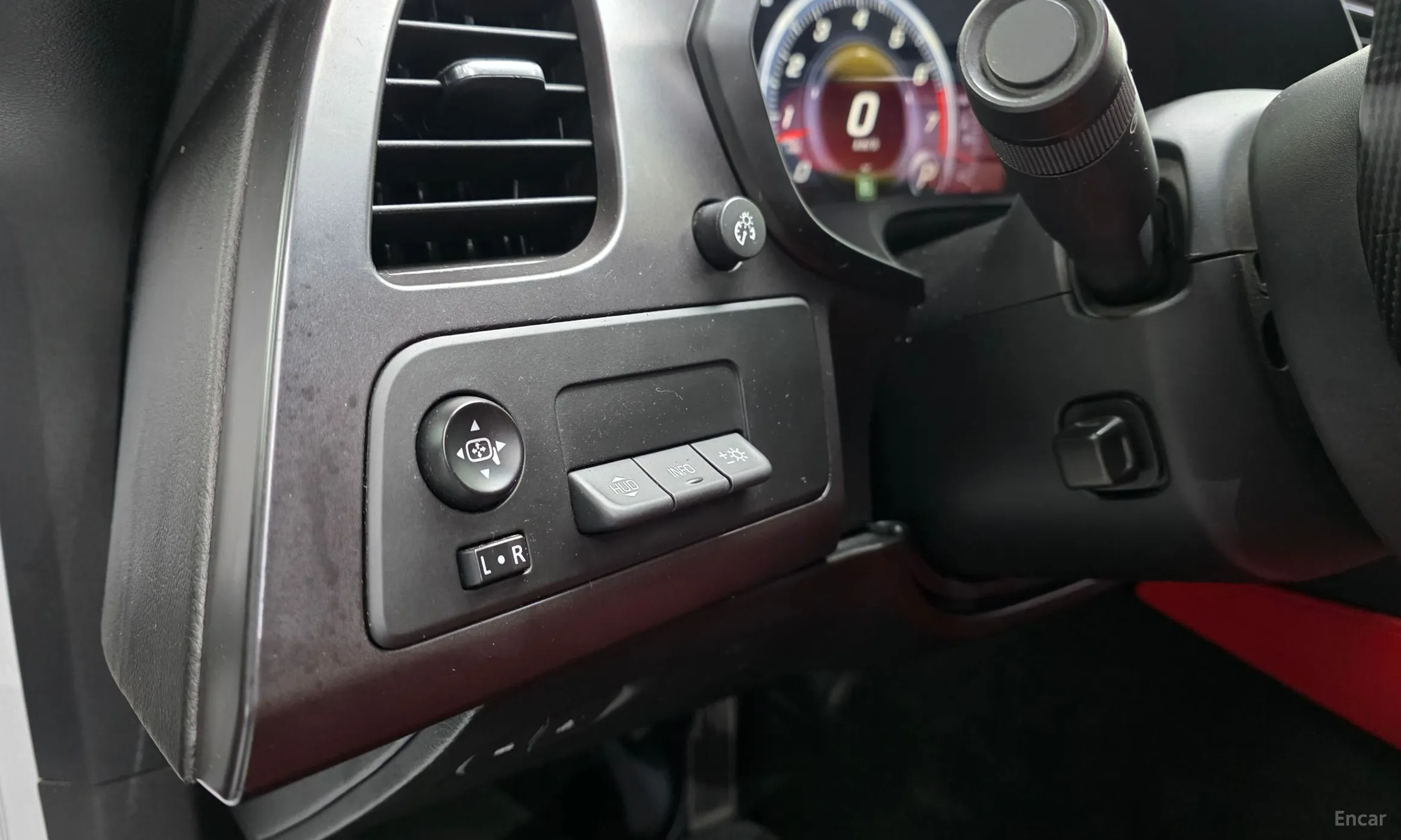 Chevrolet Corvette превью 14