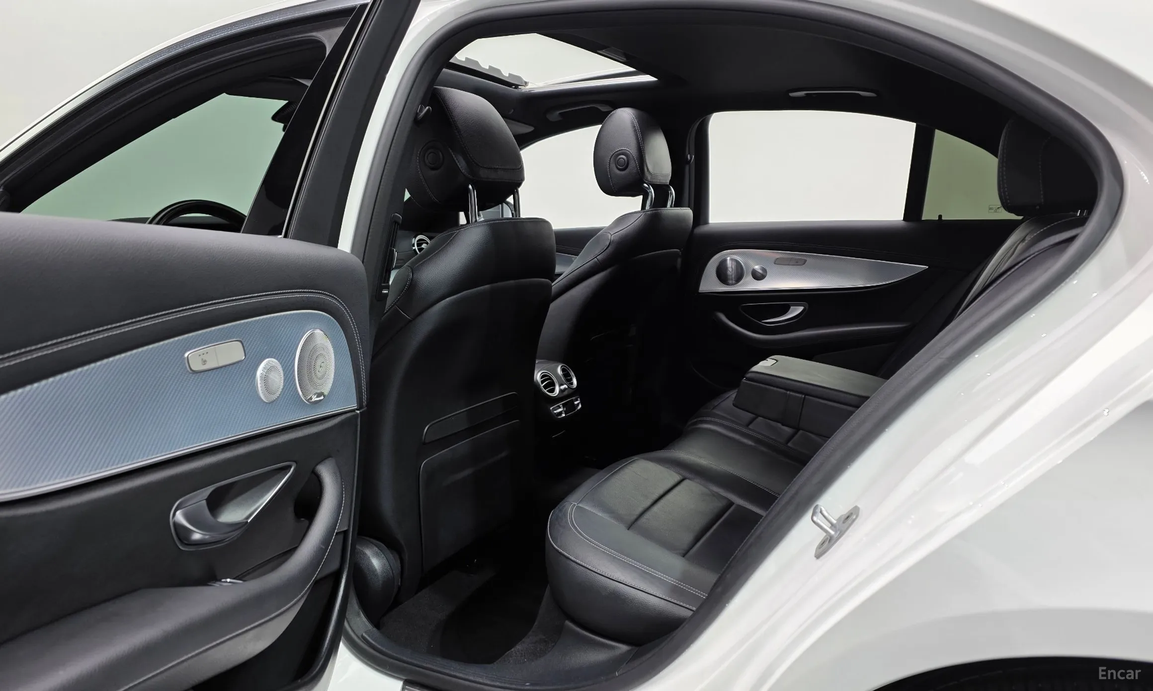 Mercedes Benz E-Class W213 превью 12