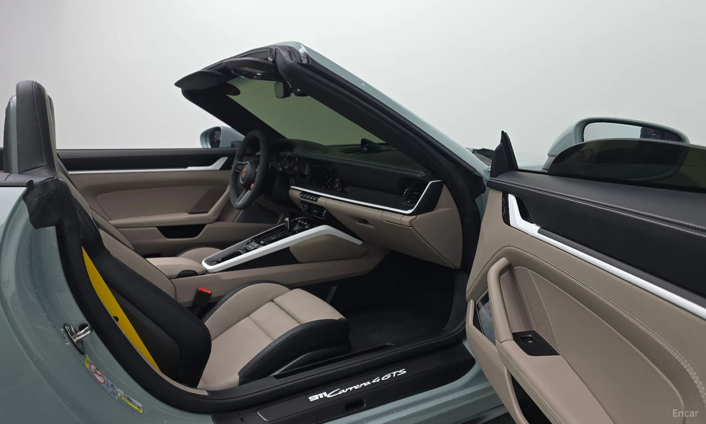 Porsche 911 (992) превью 11