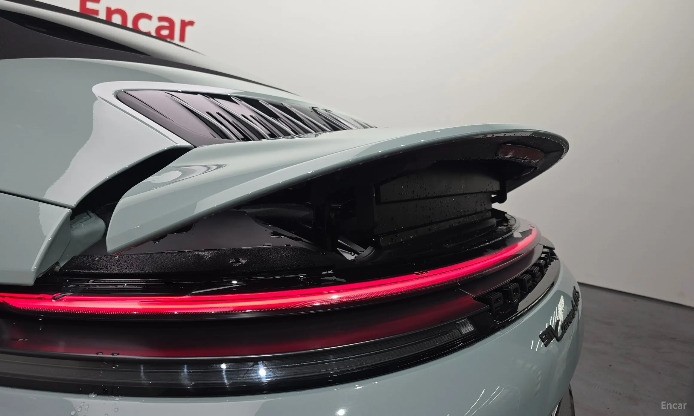 Porsche 911 (992) превью 18