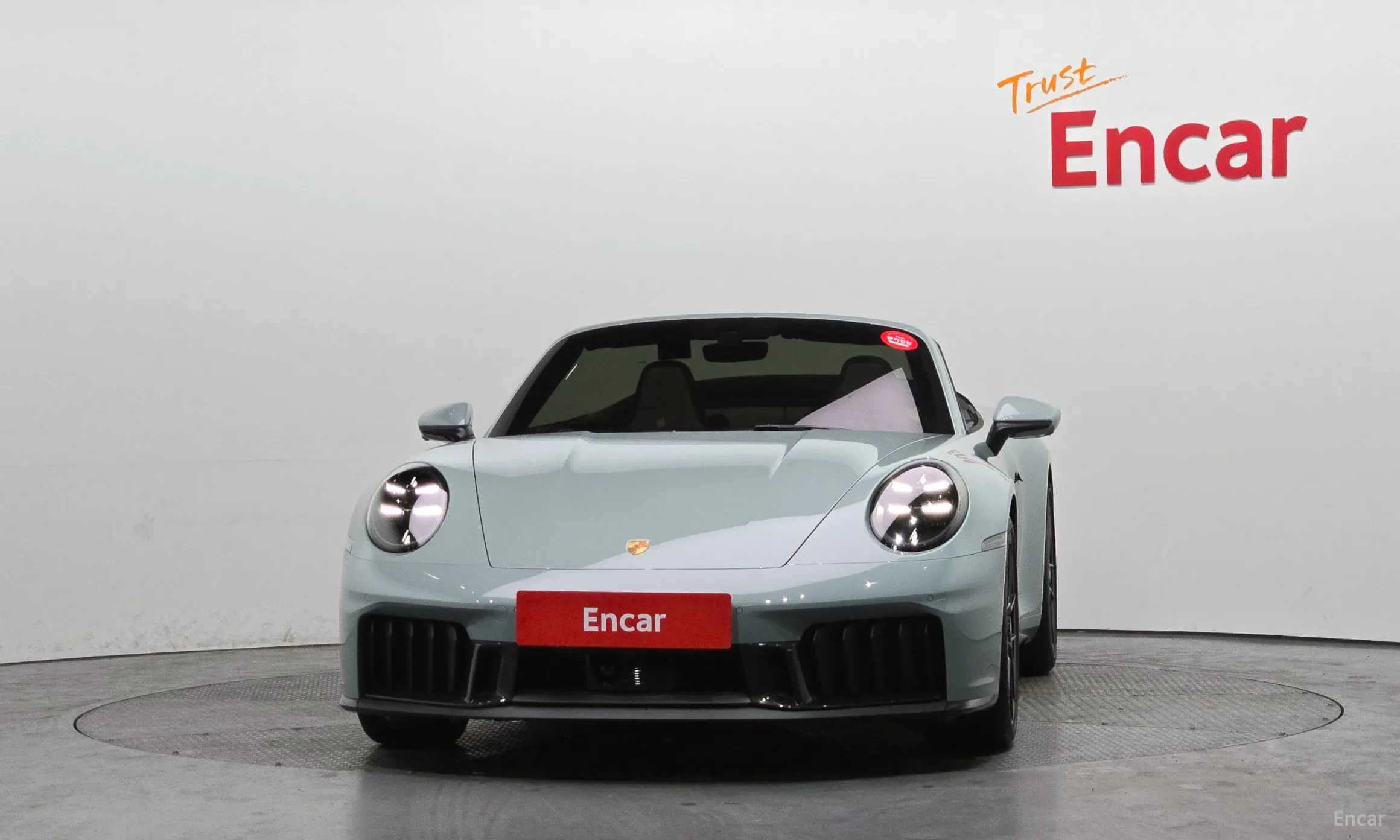 Porsche 911 (992) превью 3