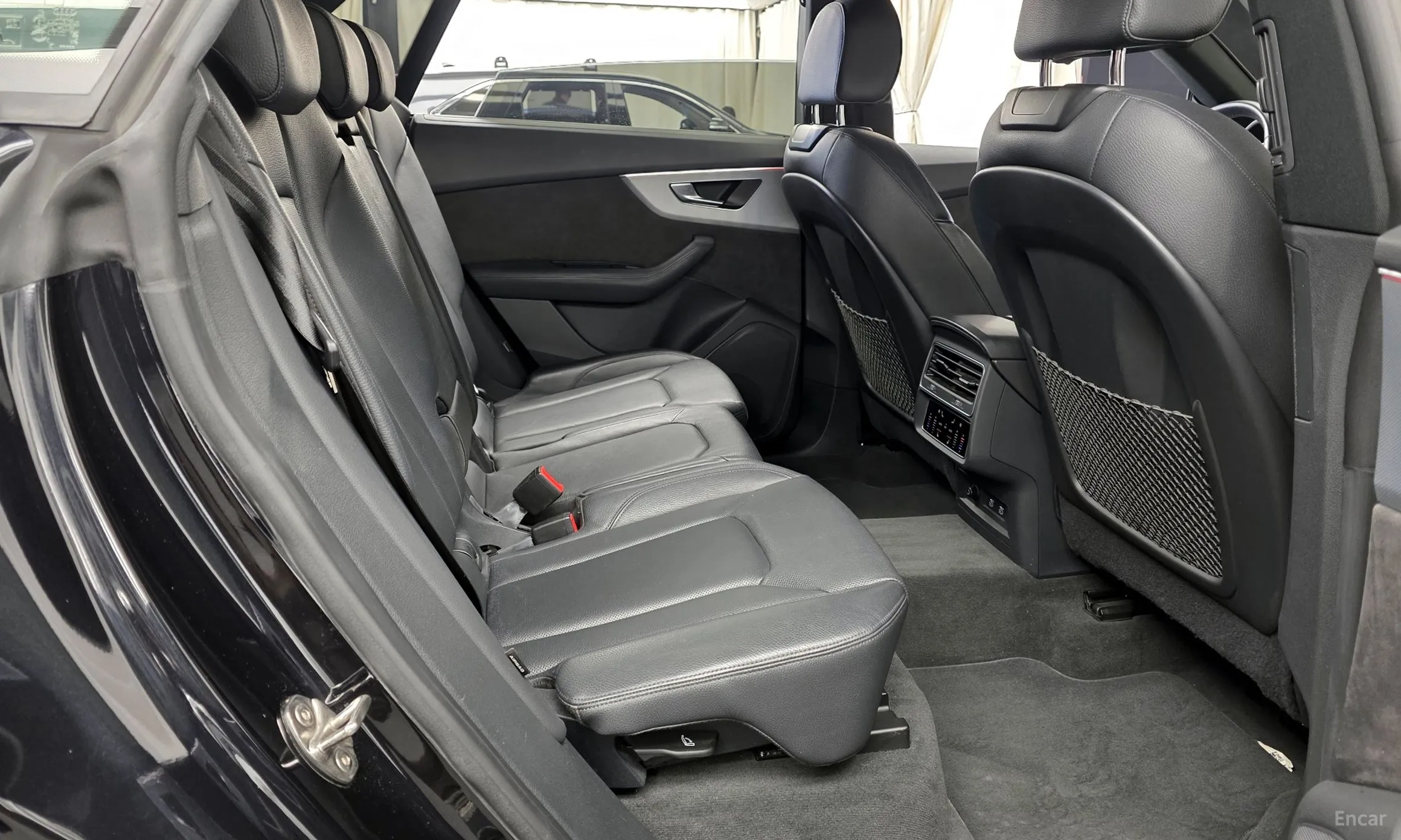 Audi Q8 (4M) превью 12