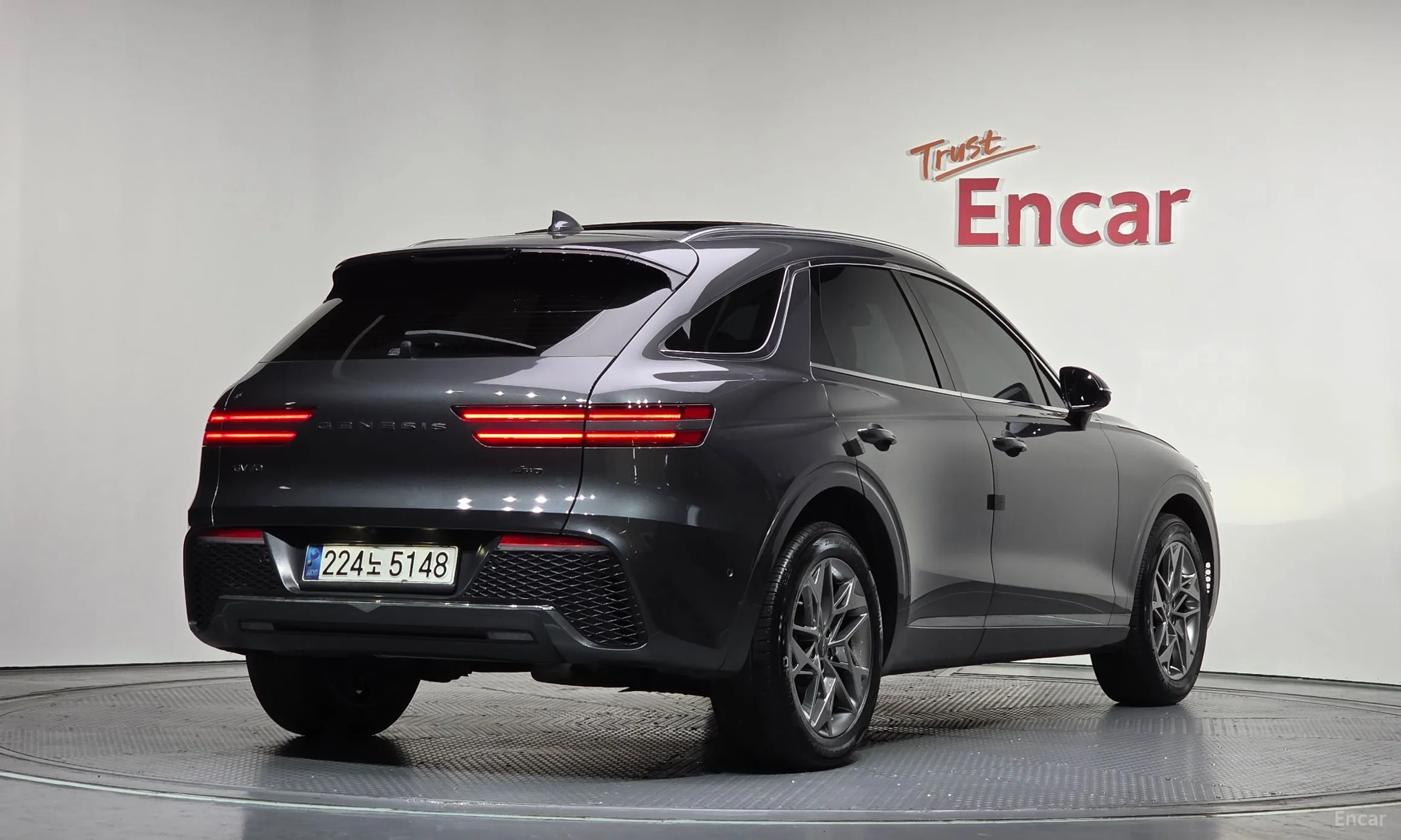 Genesis GV70 превью 2