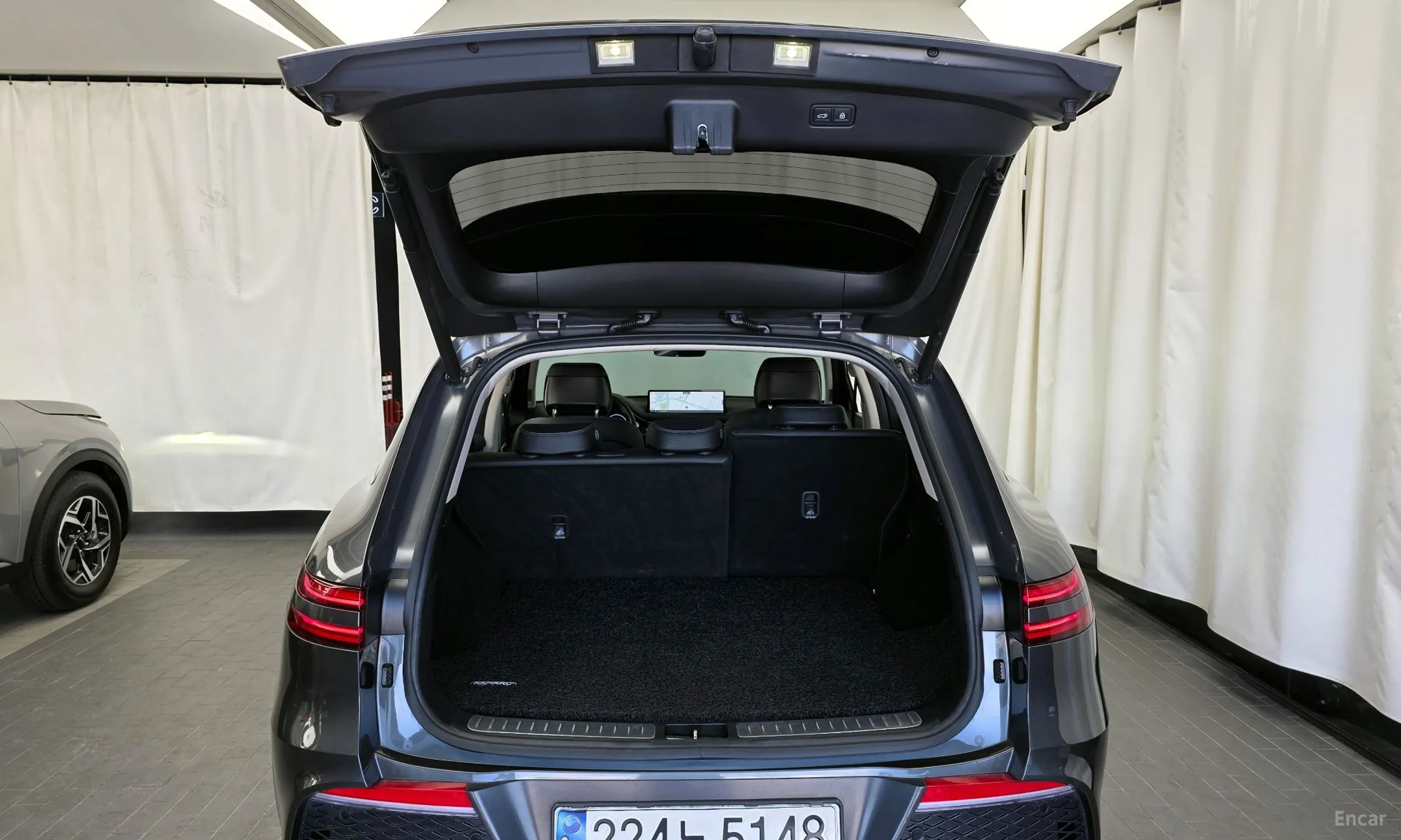 Genesis GV70 превью 20