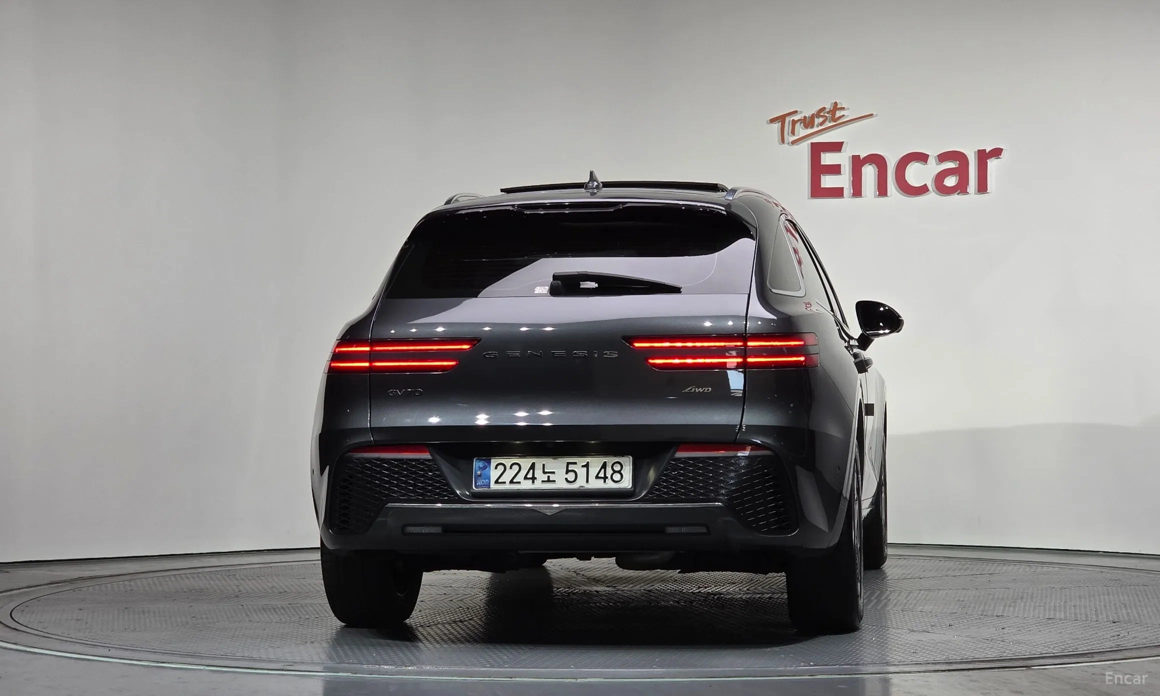 Genesis GV70 превью 4