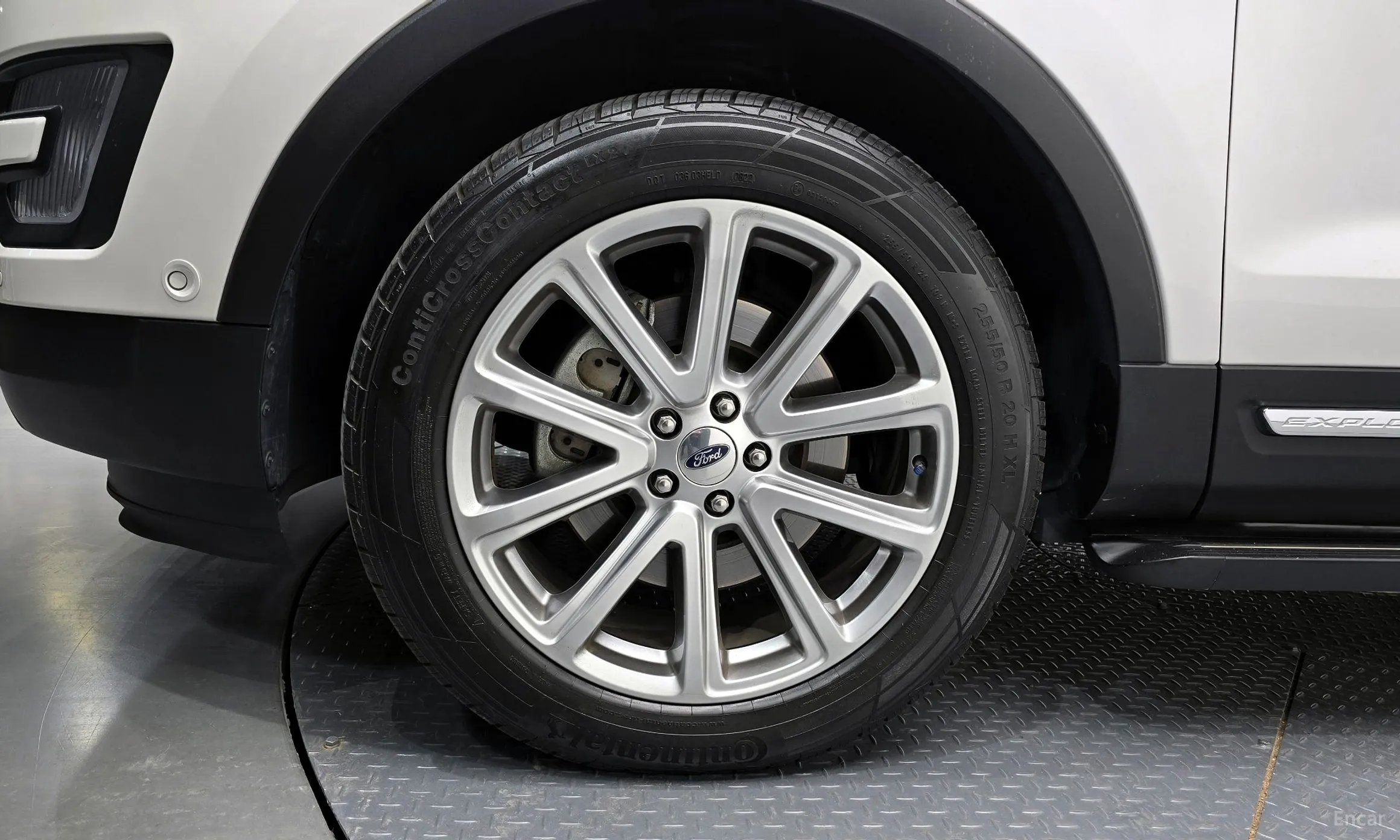 Ford Explorer превью 5
