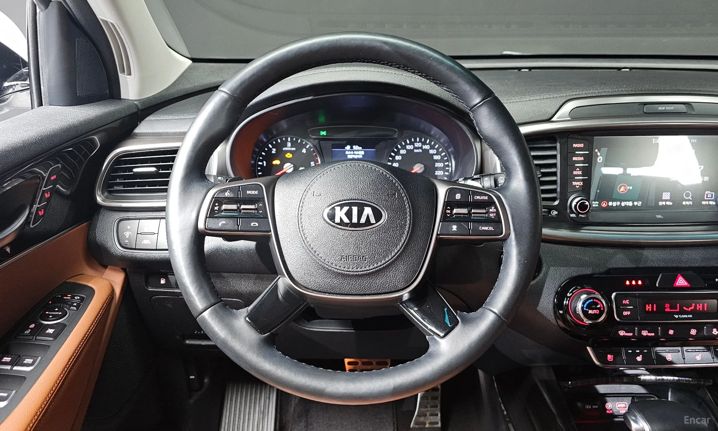 Kia Sorento превью 15