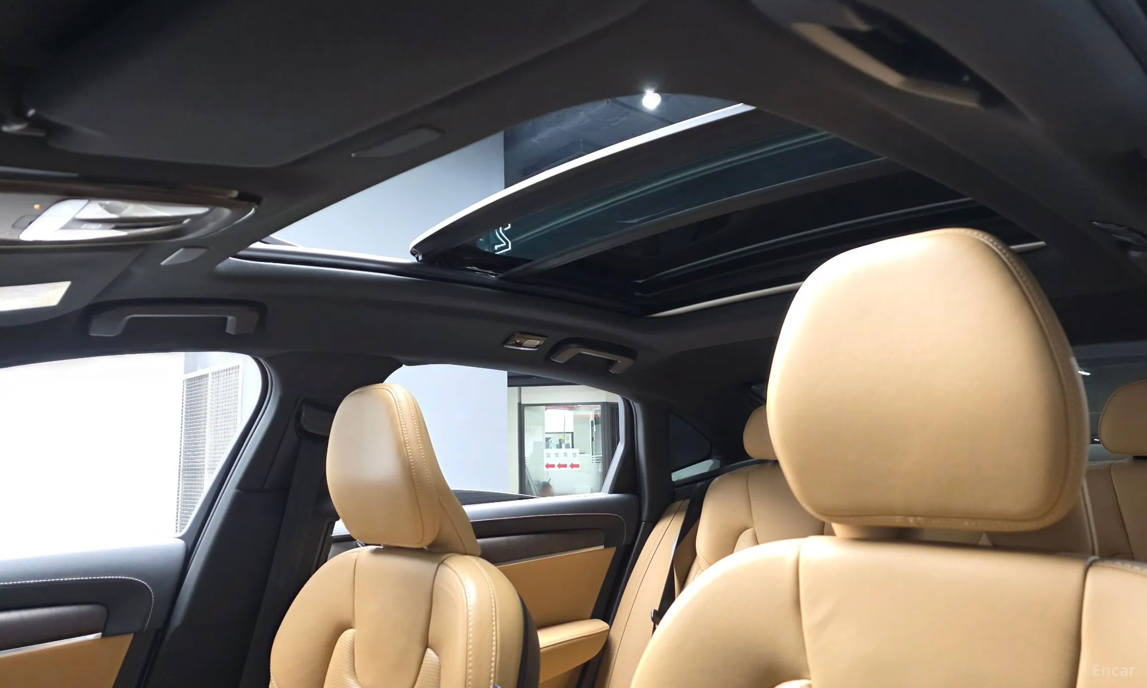 Volvo S90 превью 18
