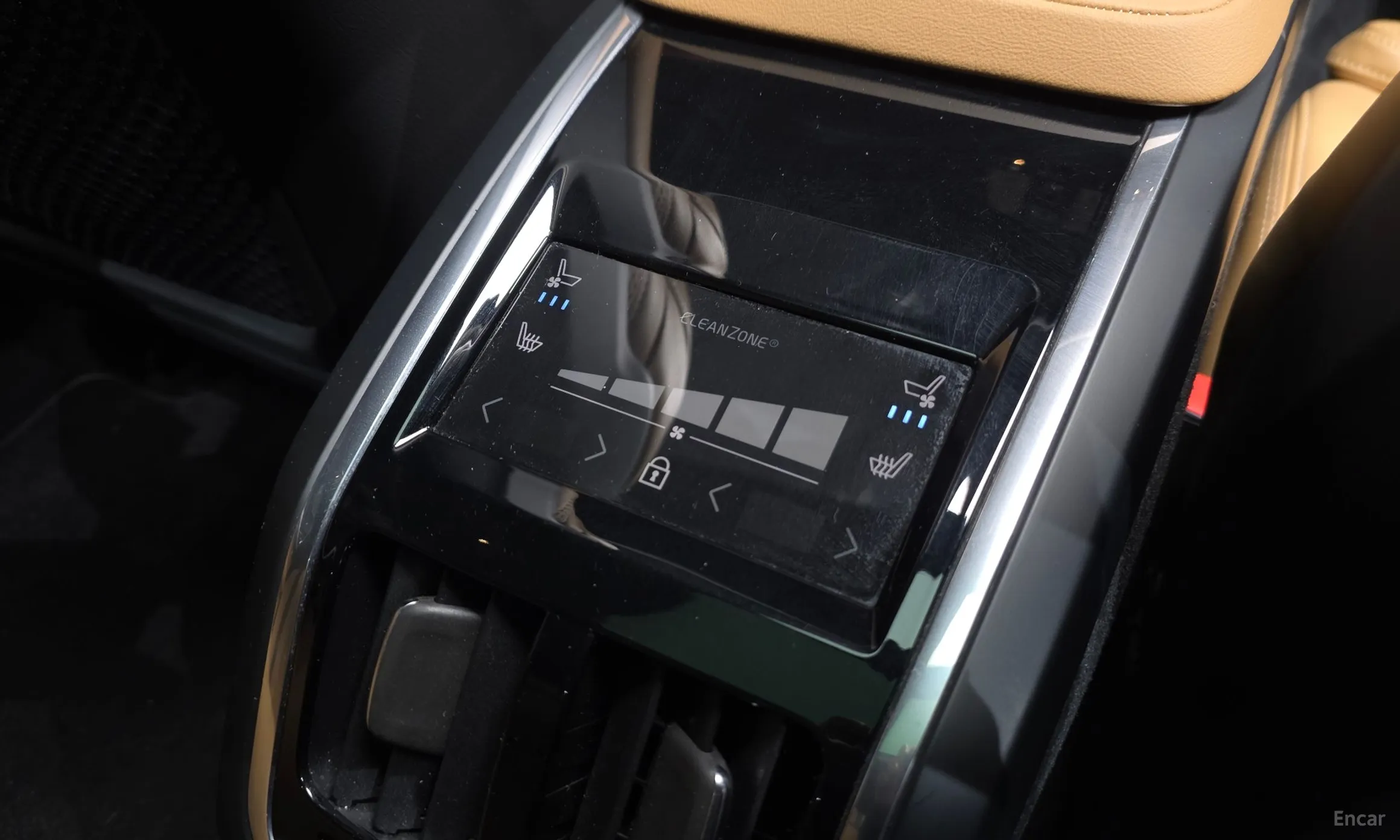Volvo S90 превью 19