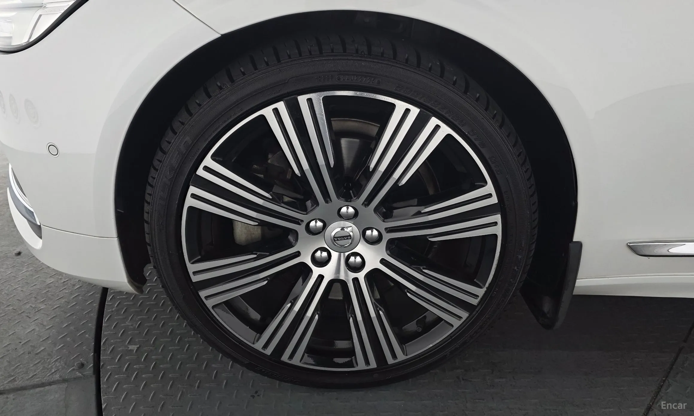 Volvo S90 превью 5