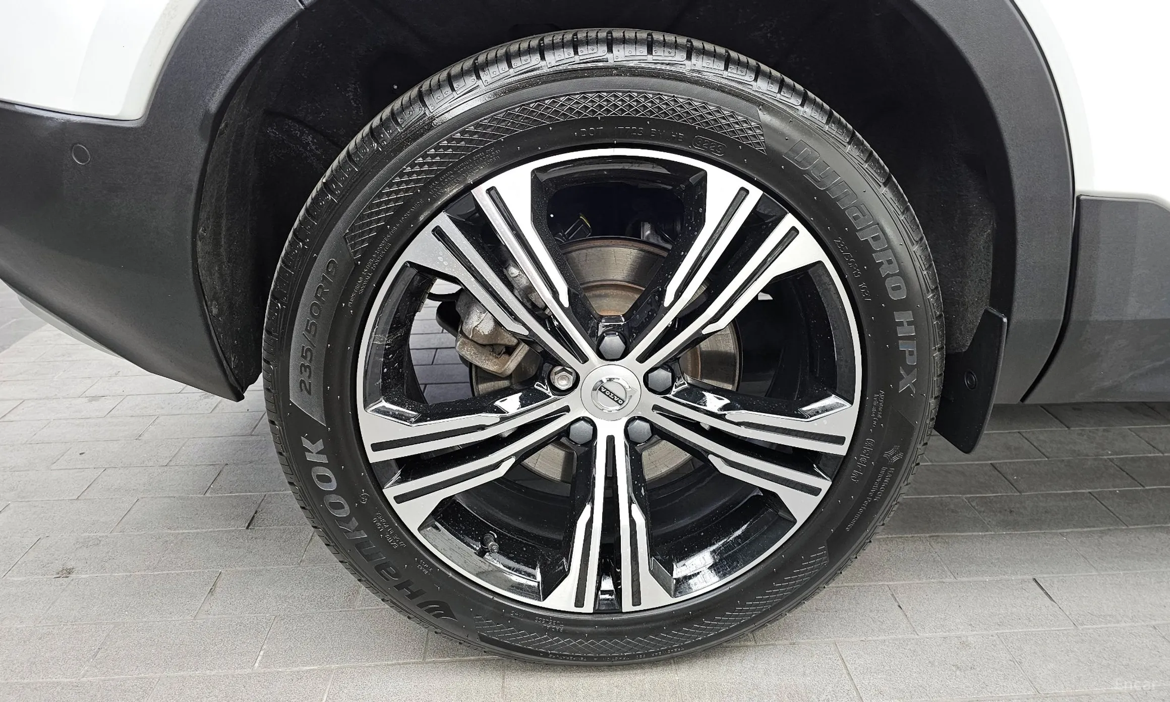 Volvo XC40 превью 5
