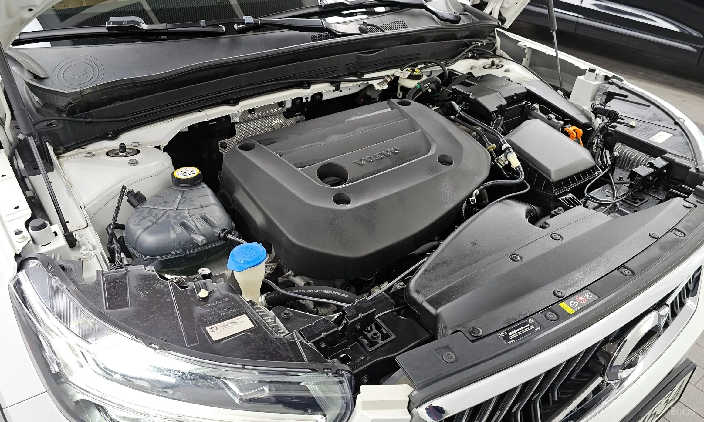 Volvo XC40 превью 6