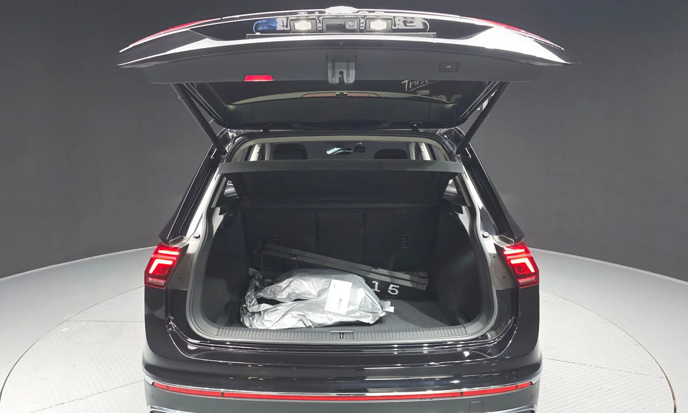 Volkswagen Tiguan 2nd Generation превью 20