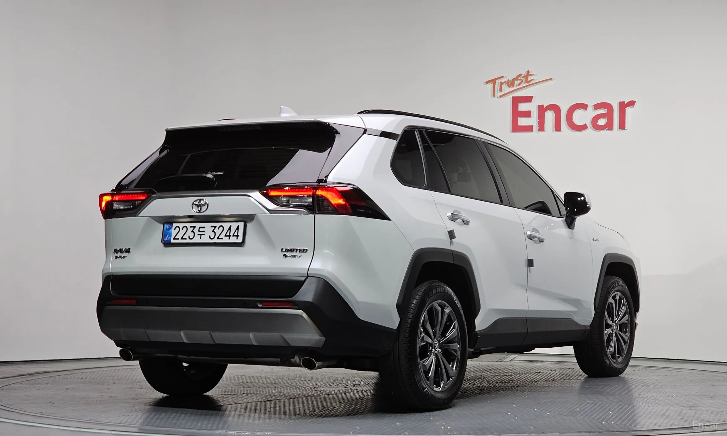 Toyota RAV4 5th Generation