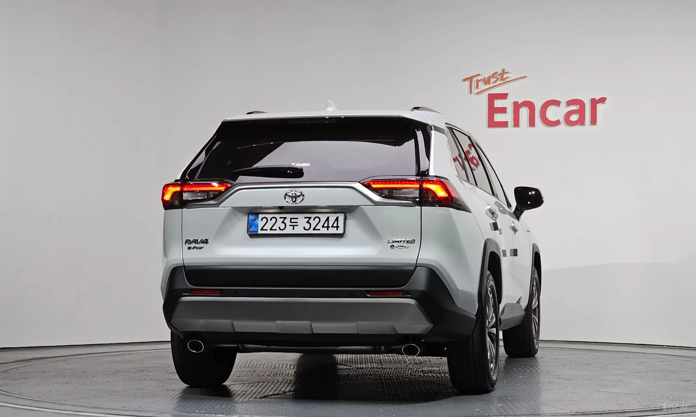 Toyota RAV4 5th Generation превью 4