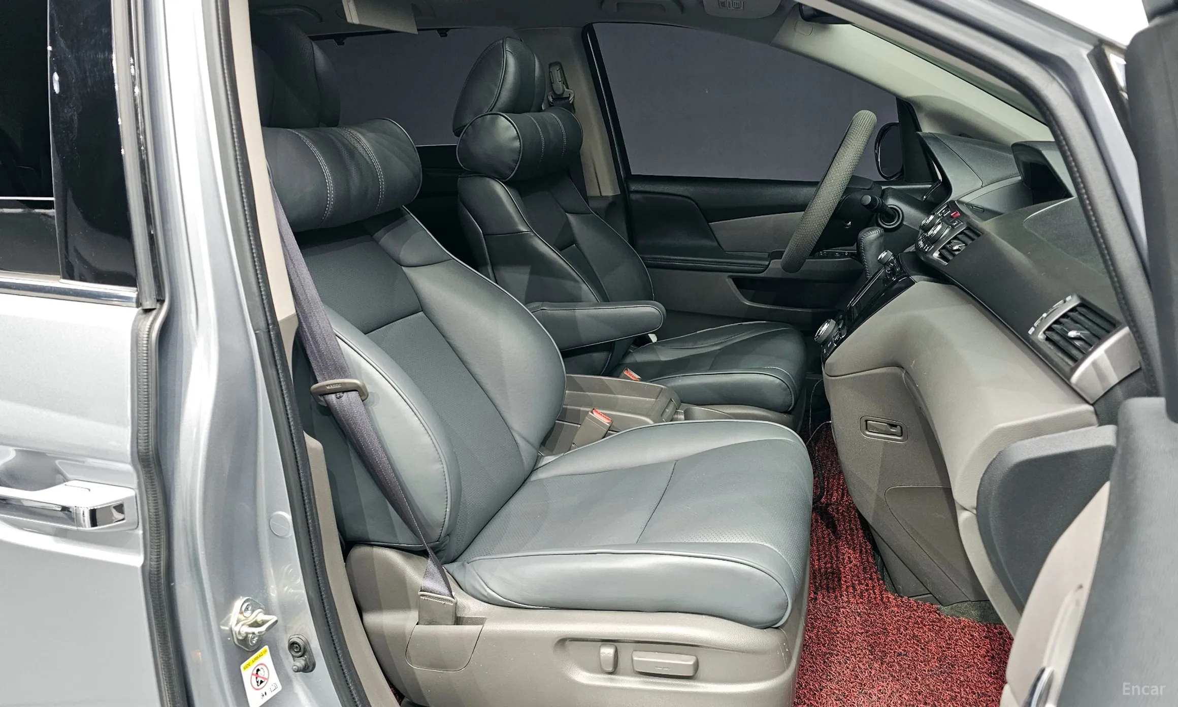 Honda Odyssey превью 10