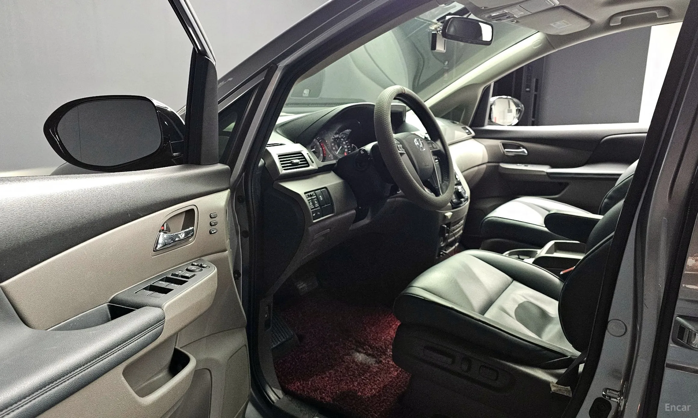 Honda Odyssey превью 12