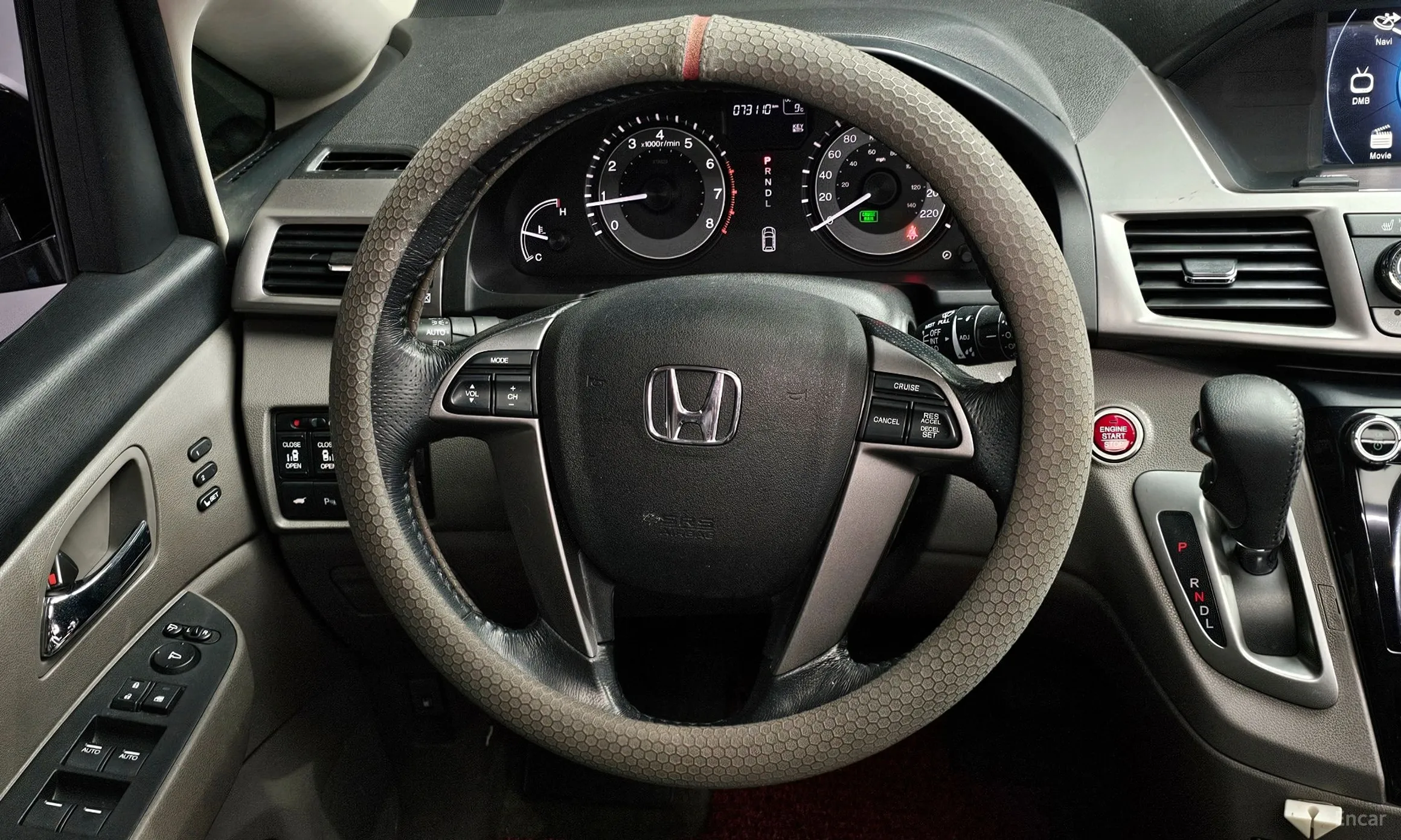 Honda Odyssey превью 14