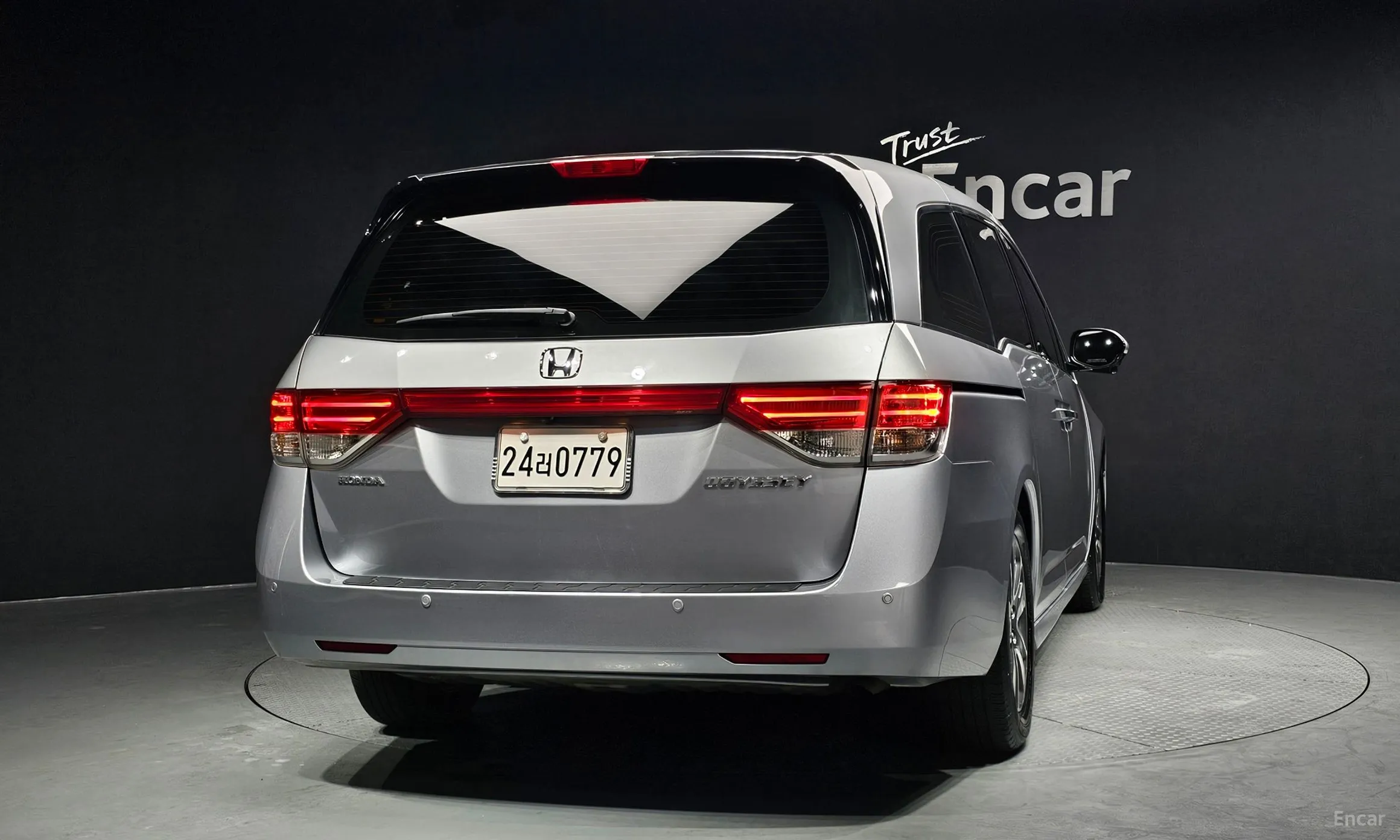 Honda Odyssey превью 4