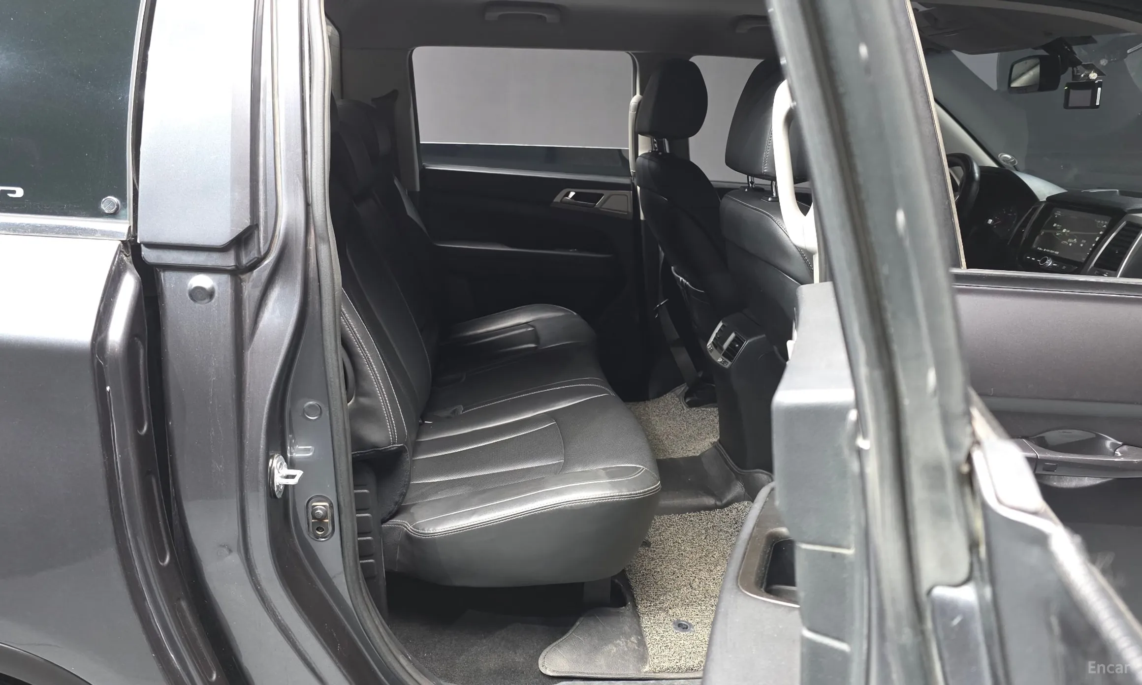 KG Mobility (SsangYong) Rexton Sports превью 12