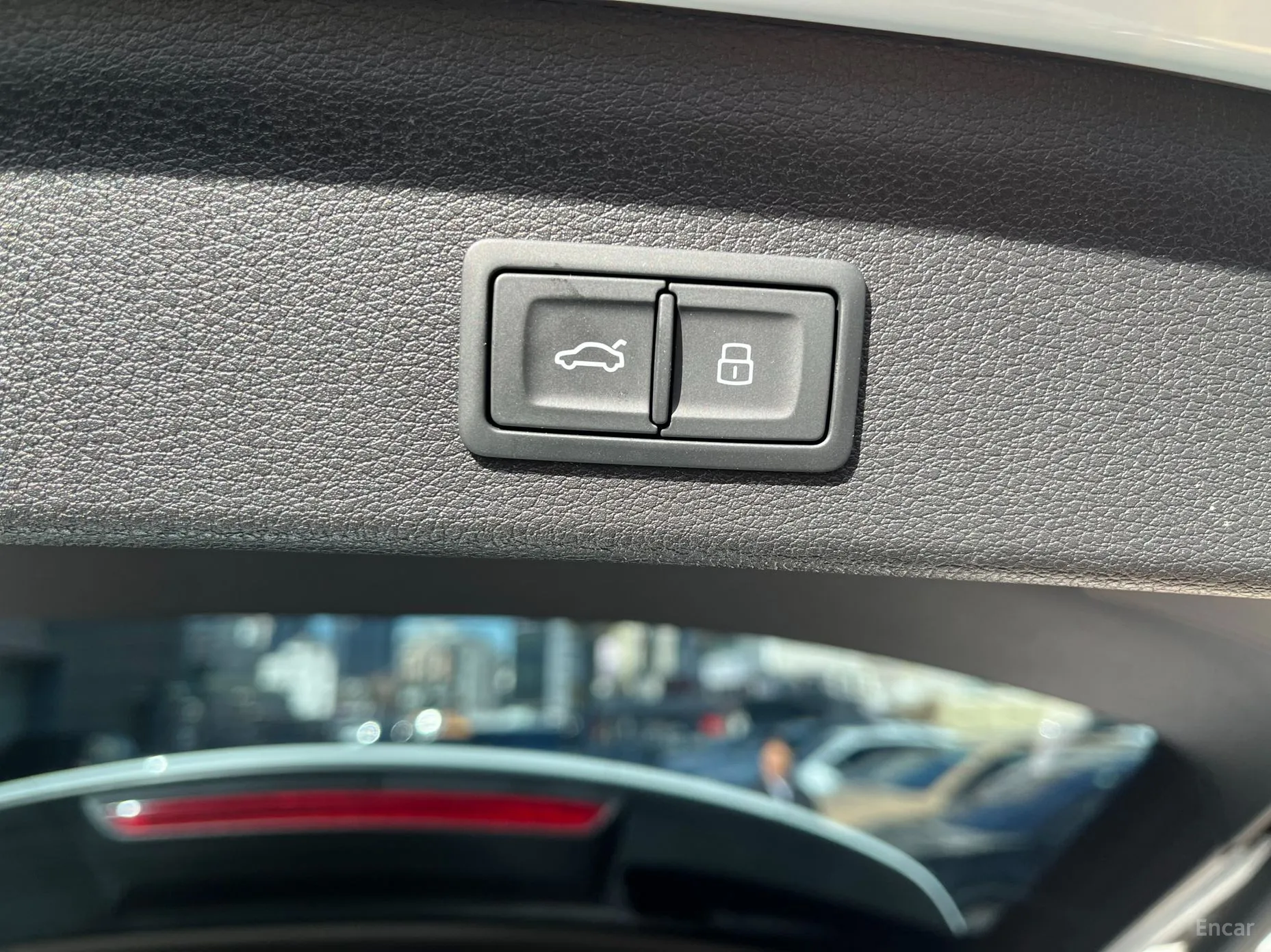 Audi Q3 (F3) превью 15