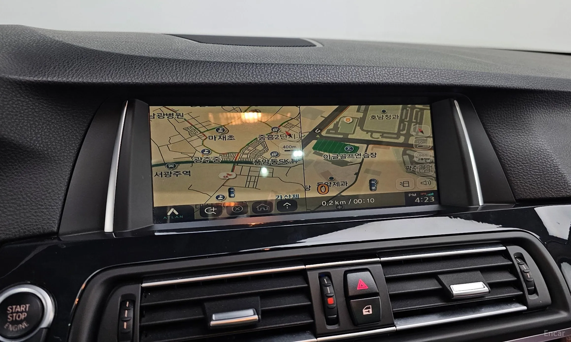 BMW 5 Series (F10) превью 14