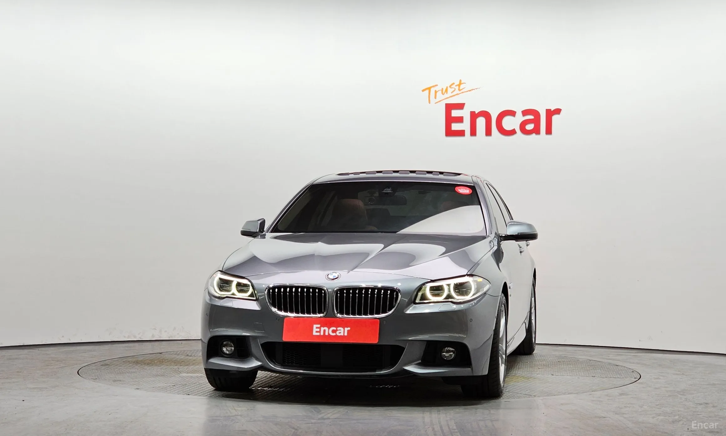 BMW 5 Series (F10) превью 3