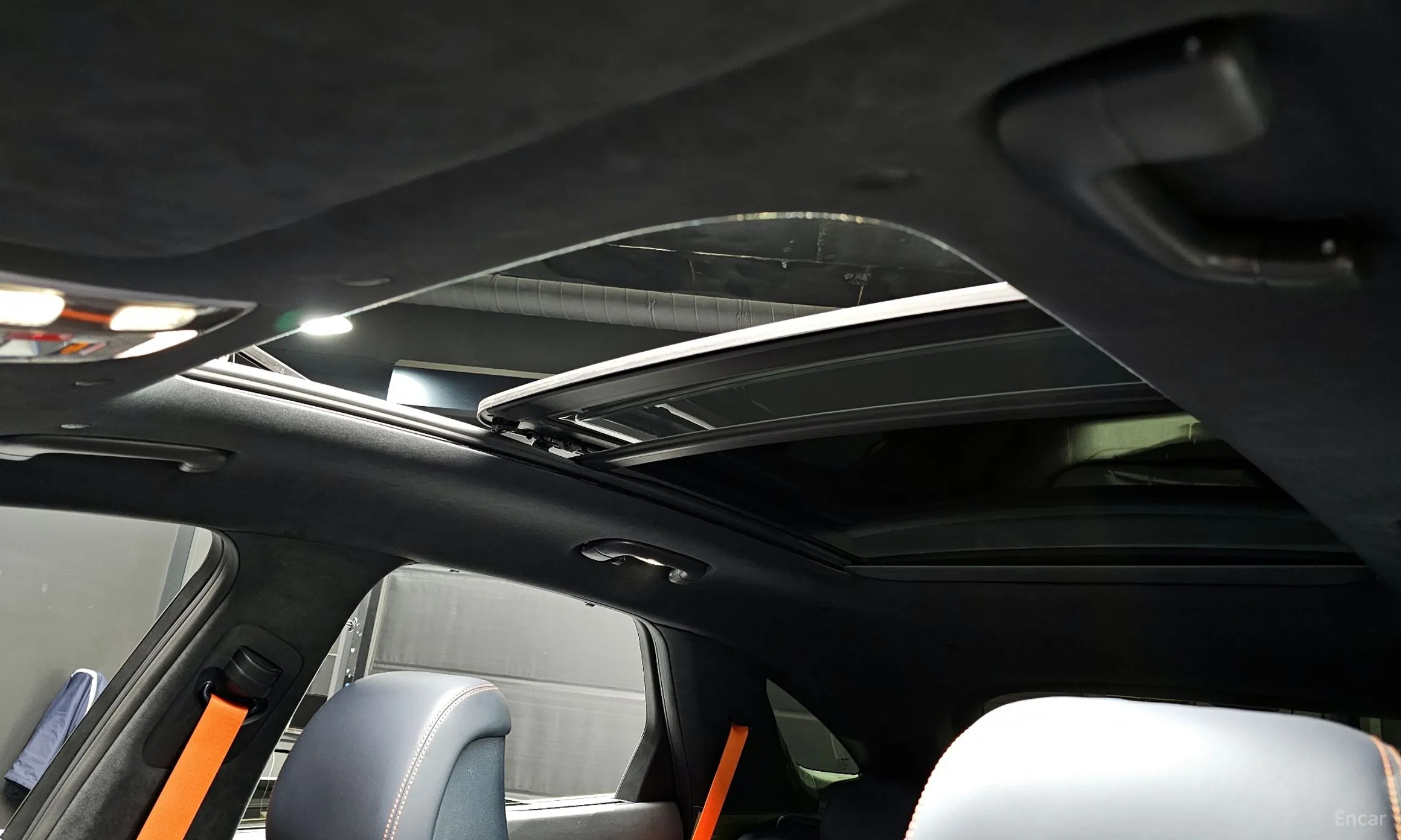 Genesis GV70 превью 17