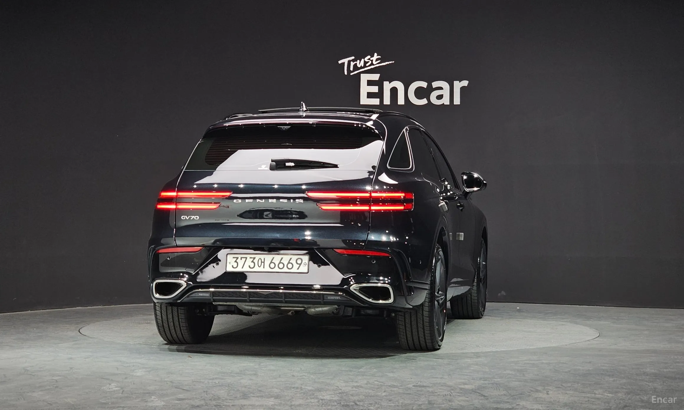 Genesis GV70 превью 4