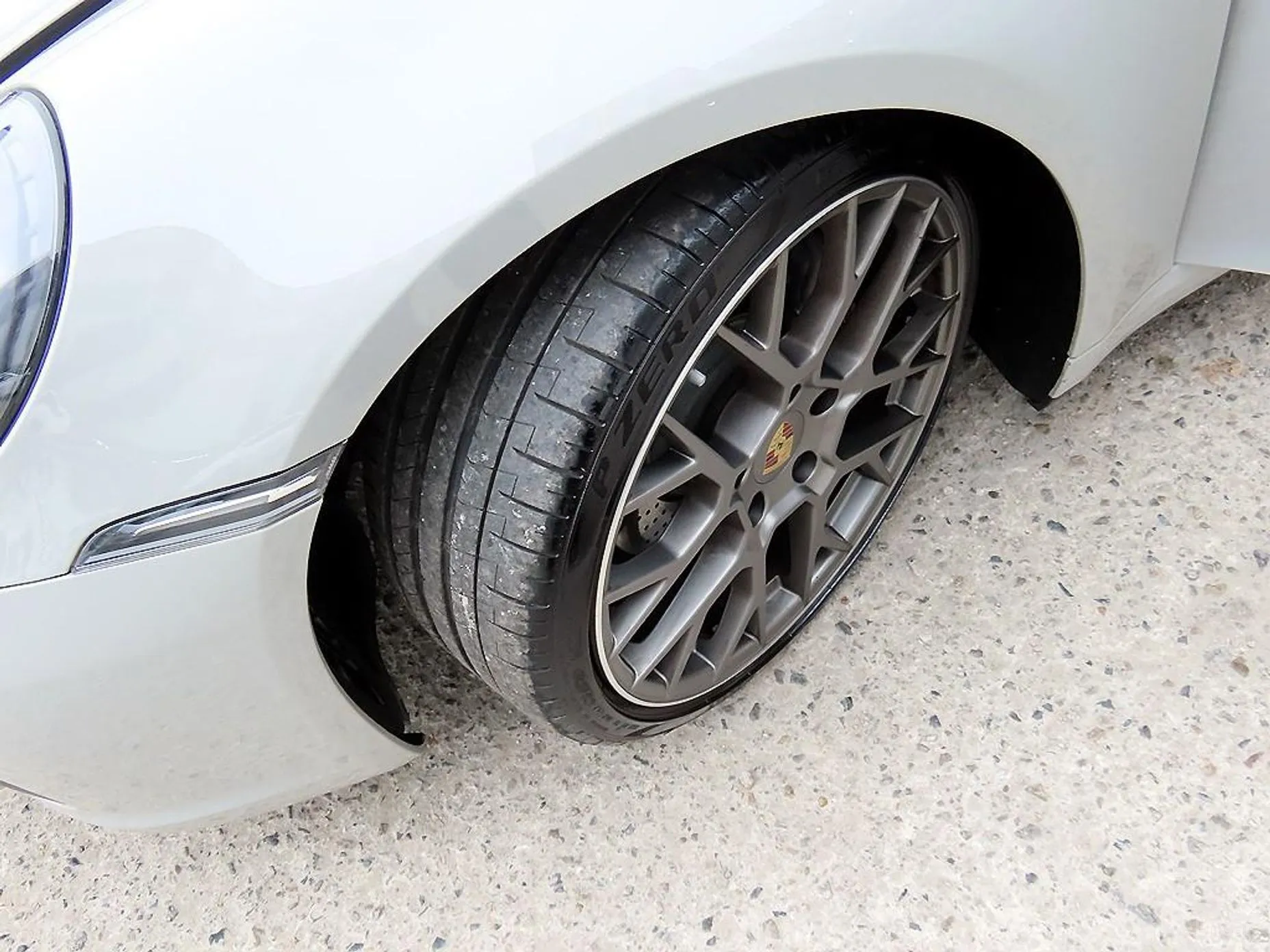 Porsche 911 (992) превью 5