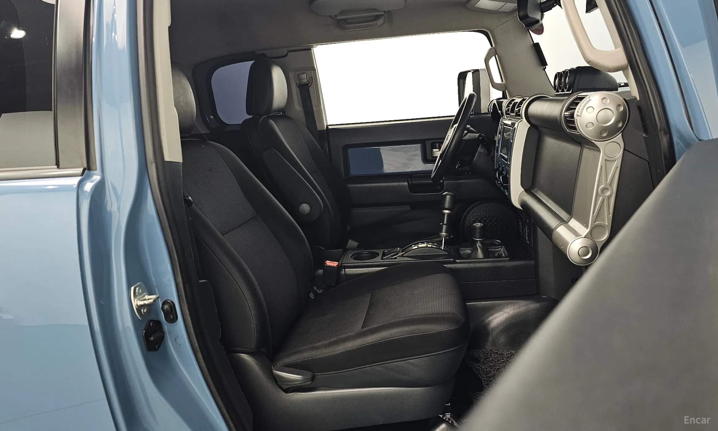 Toyota FJ Cruiser превью 10