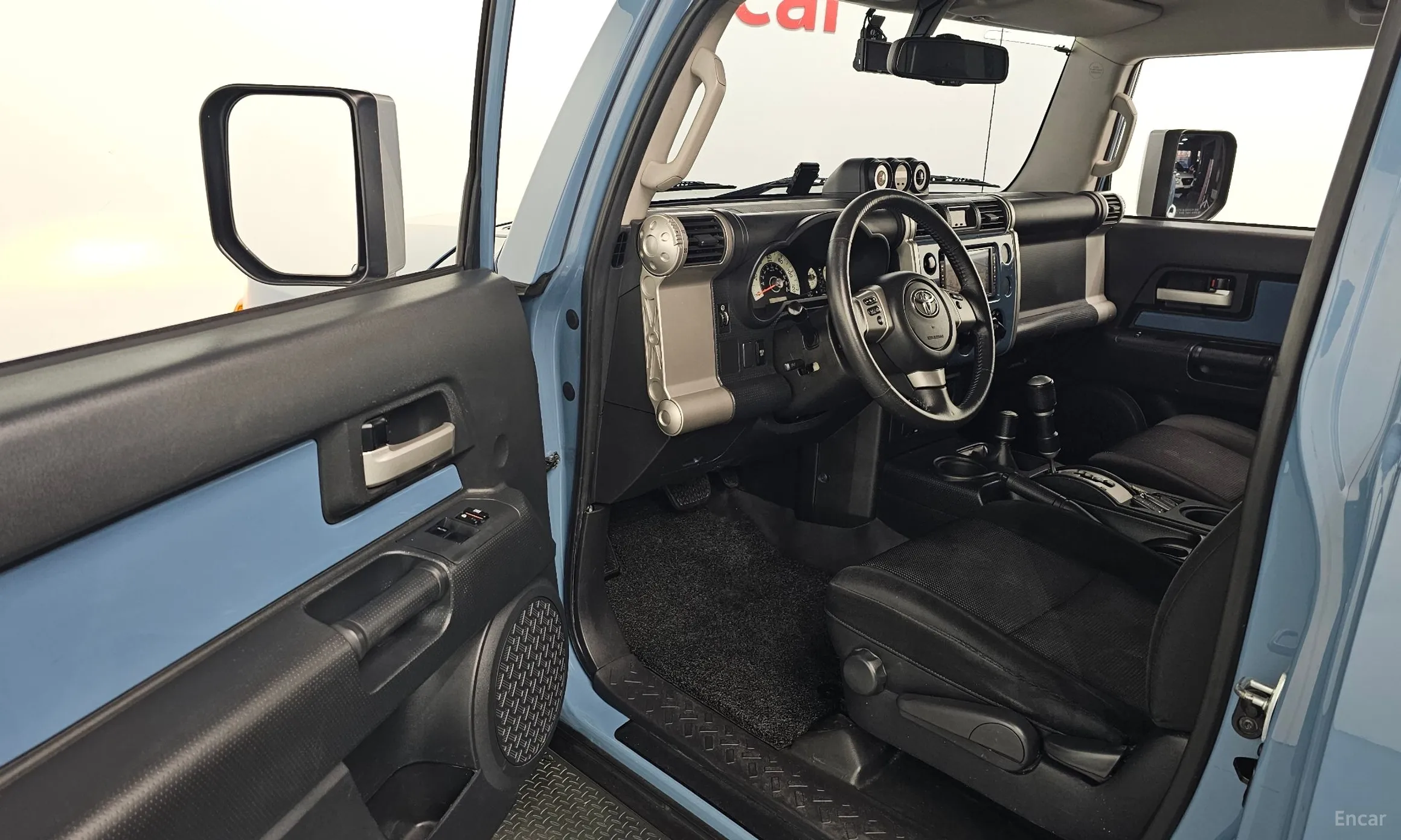 Toyota FJ Cruiser превью 11
