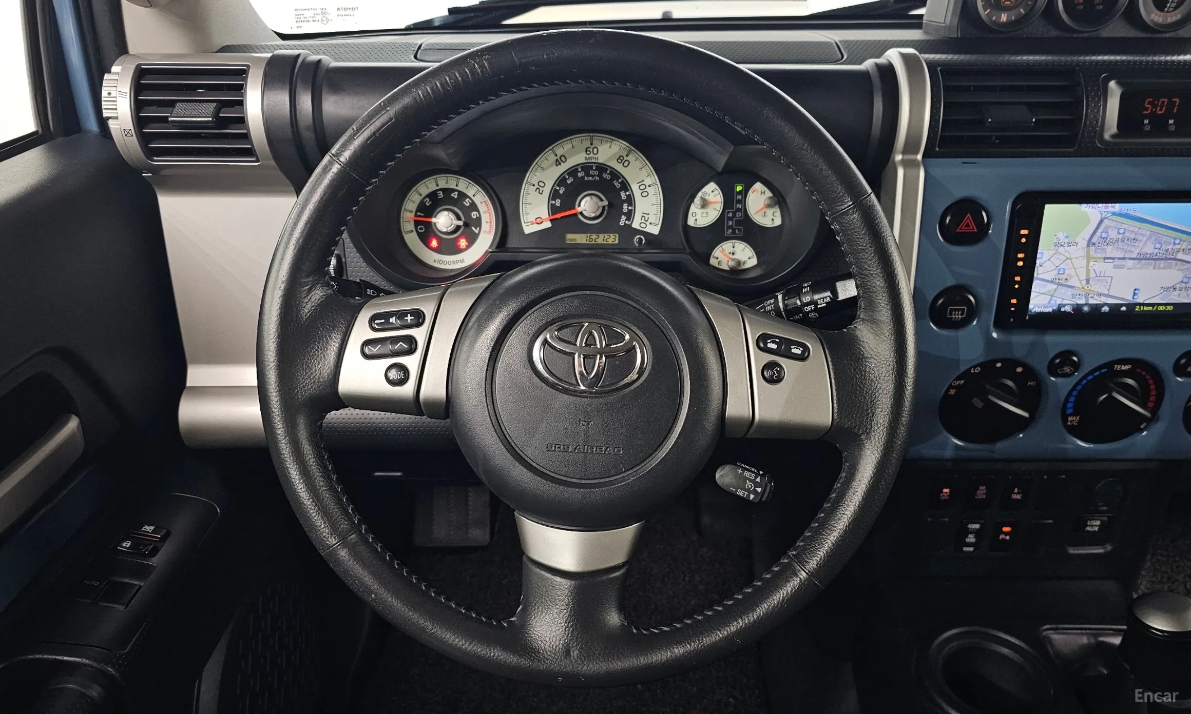 Toyota FJ Cruiser превью 13