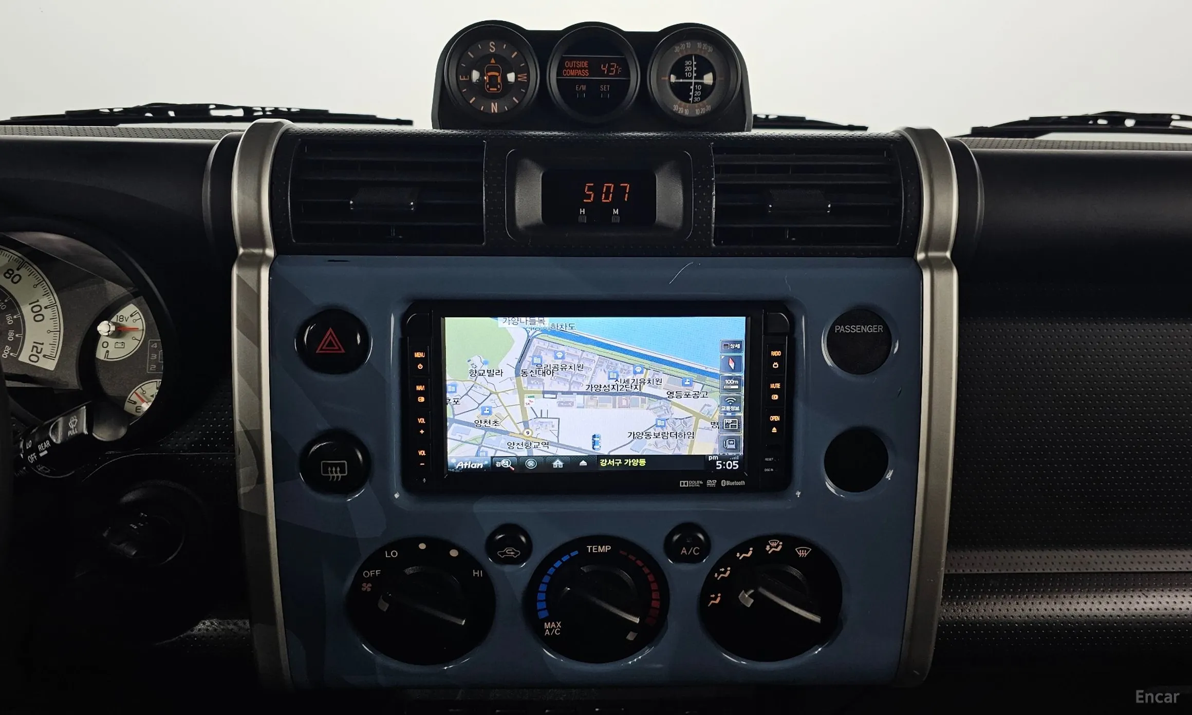 Toyota FJ Cruiser превью 14