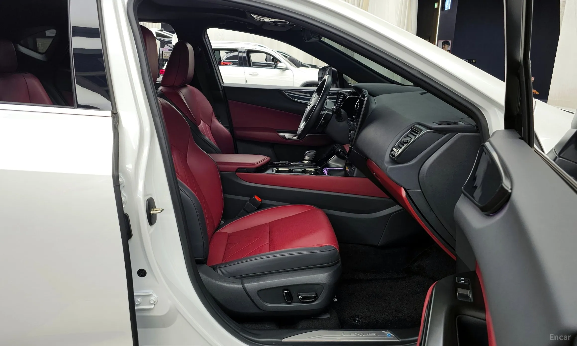Lexus NX350h Gen 2 превью 11