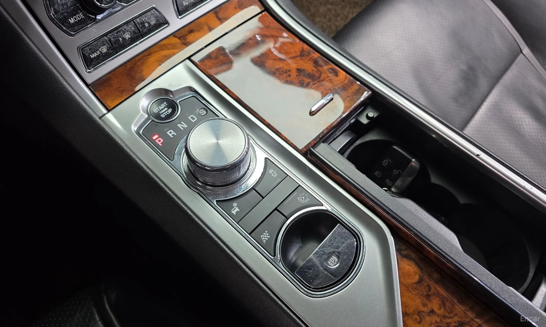 Jaguar New XF превью 9
