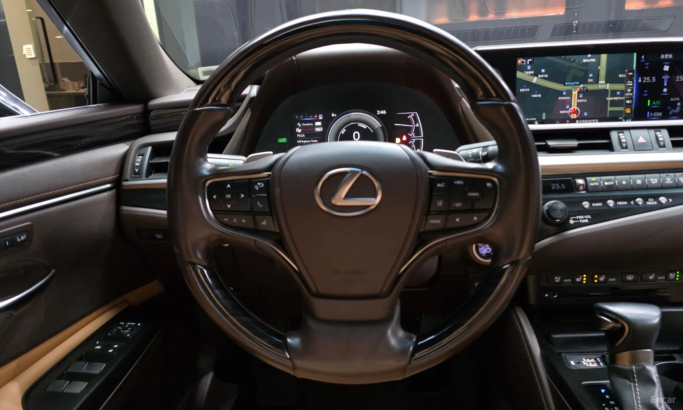 Lexus ES300h 7th Generation превью 13
