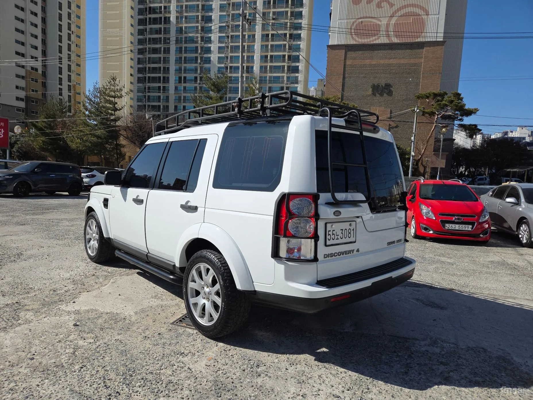 Land Rover Discovery 4 превью 6