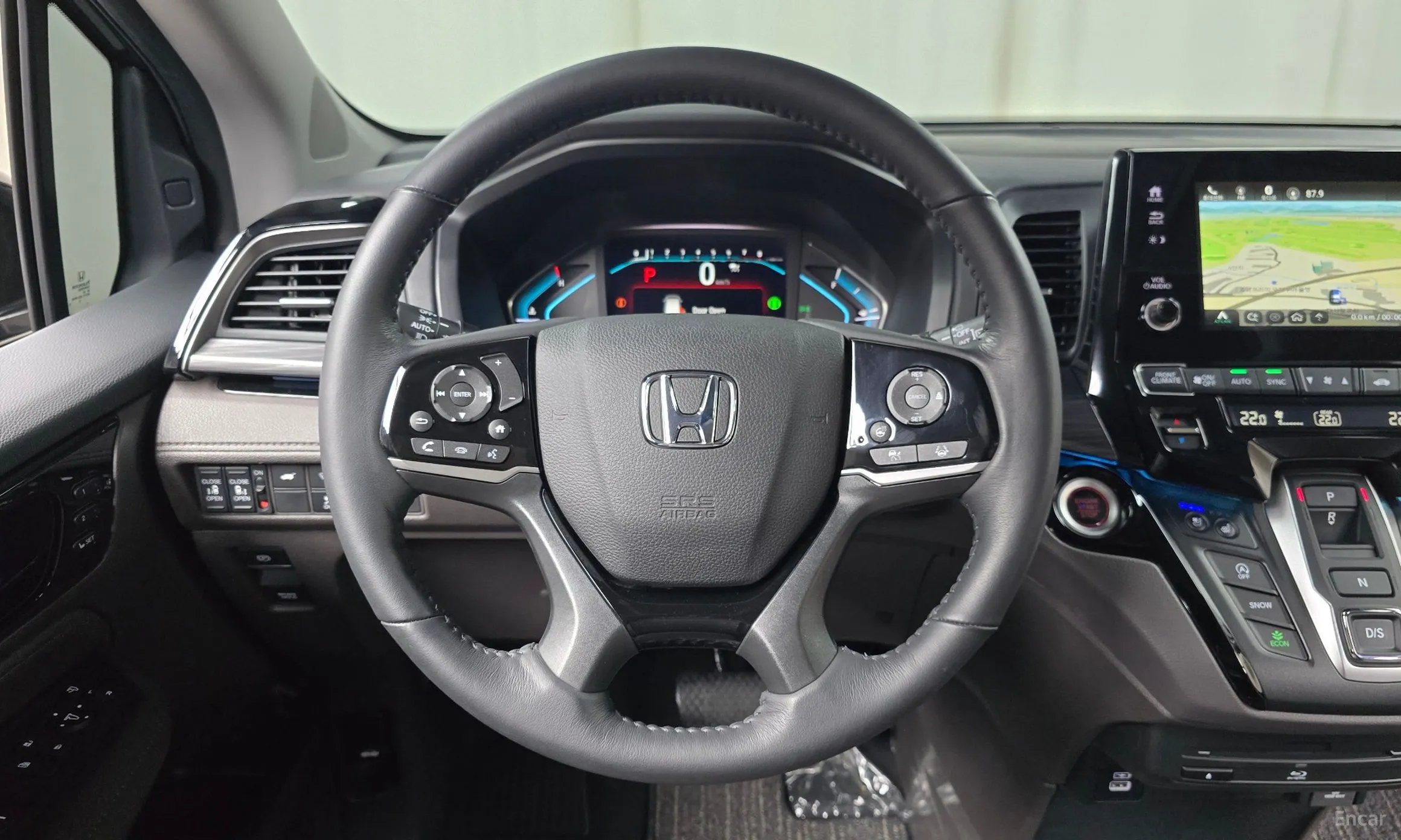 Honda Odyssey превью 13
